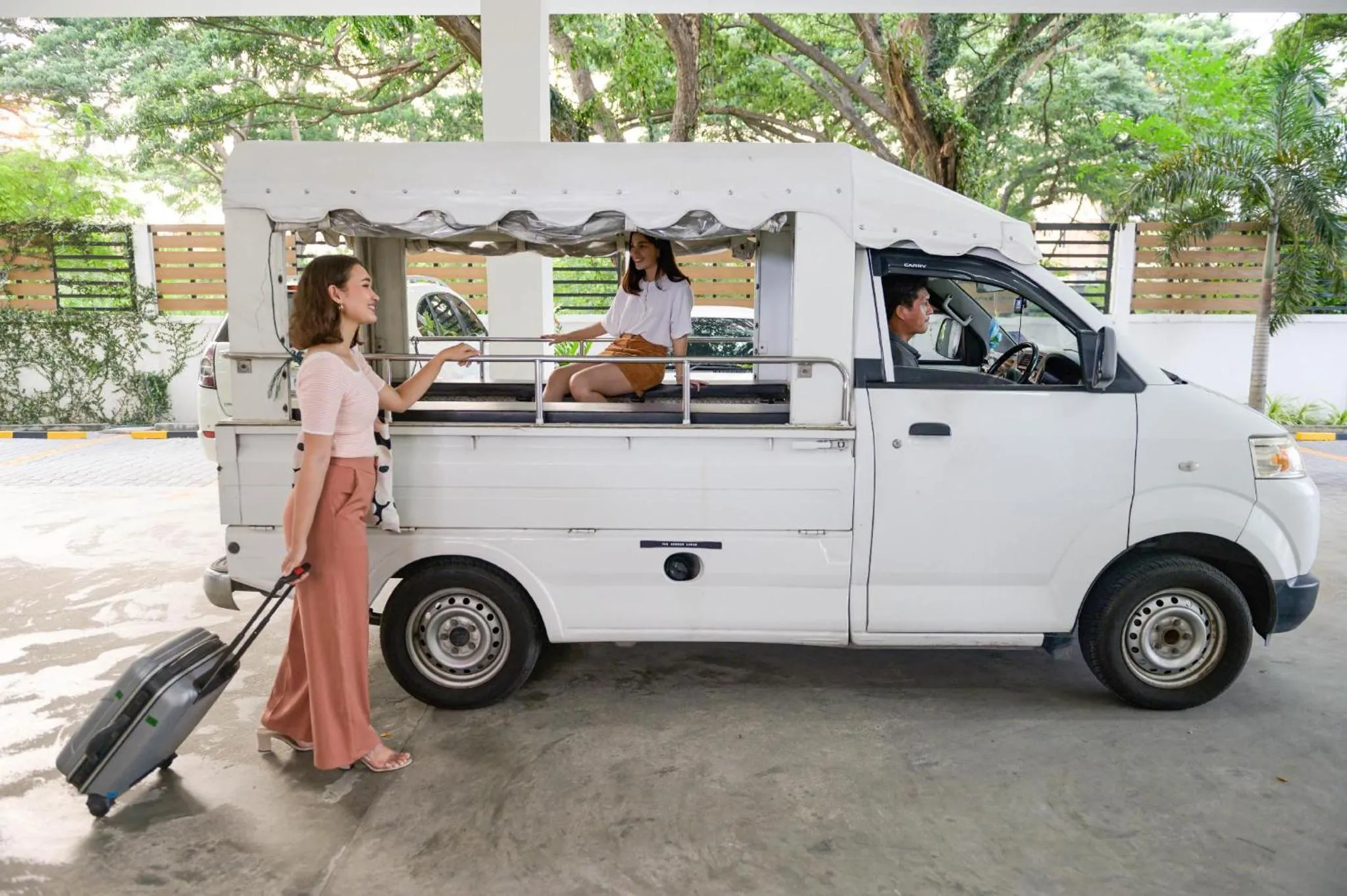 shuttle in The Corner Lodge