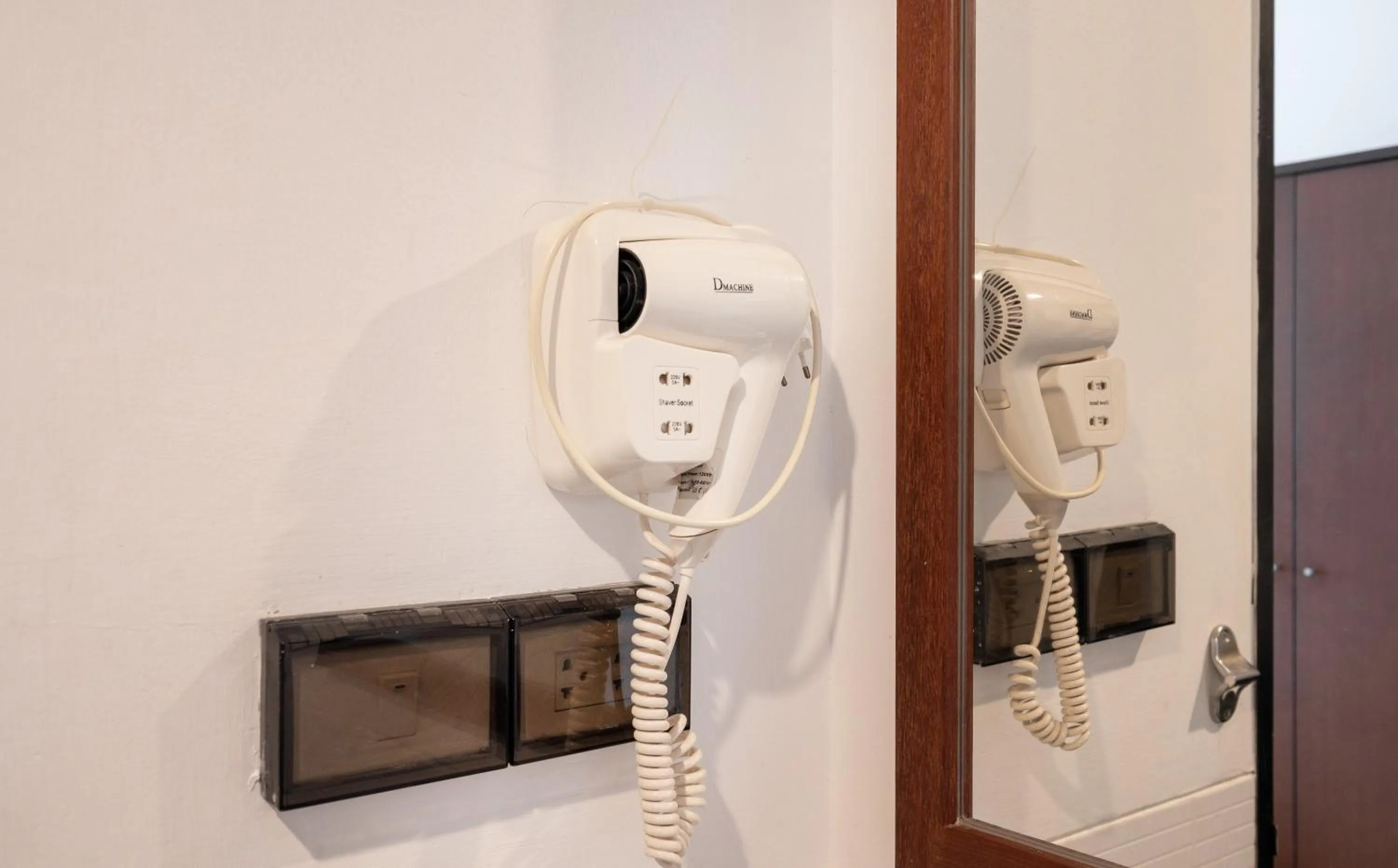 hair dryier in The Corner Lodge