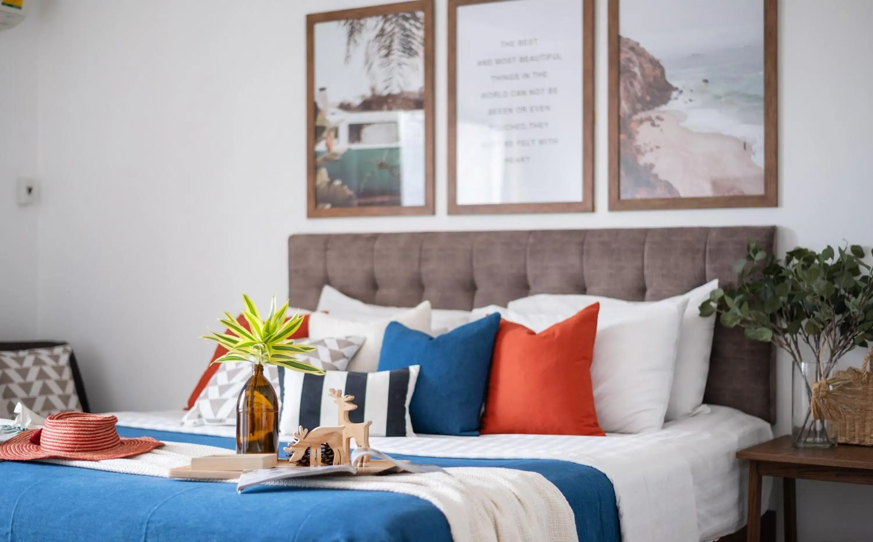 Bedroom, Bed in The Corner Lodge Bedroom, Bed in The Corner Lodge