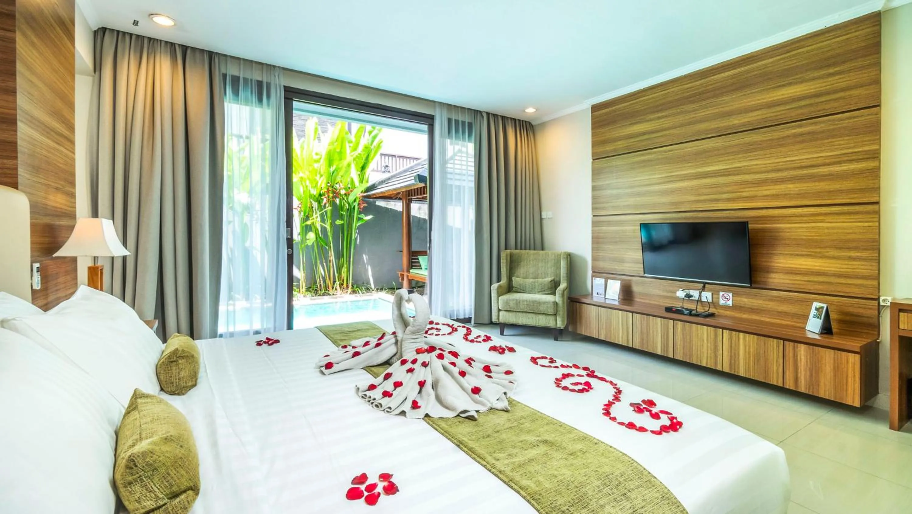 Property building, Bed in Sotis Villas