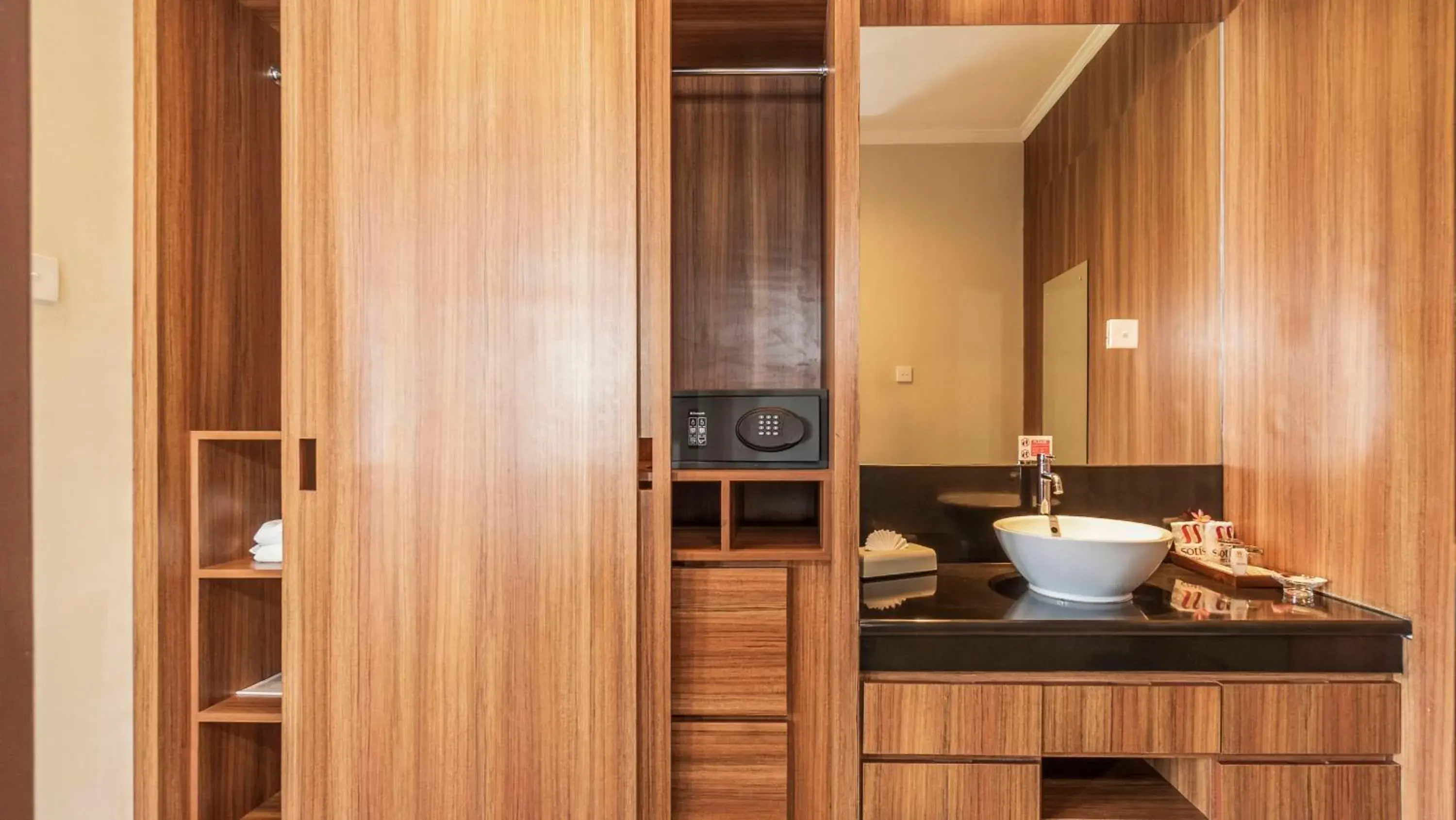 Property building in Sotis Villas Property building in Sotis Villas