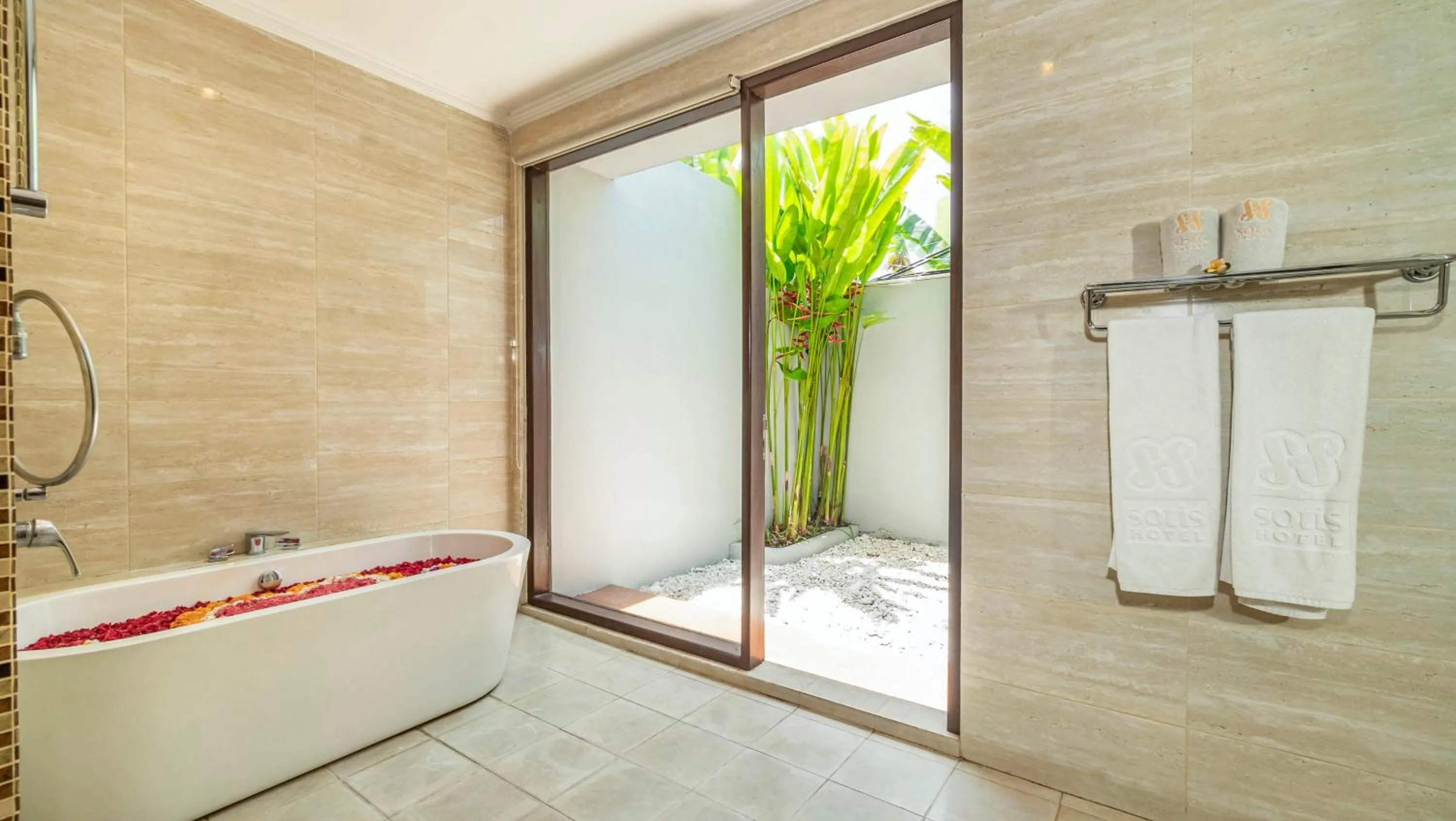 Garden in Sotis Villas