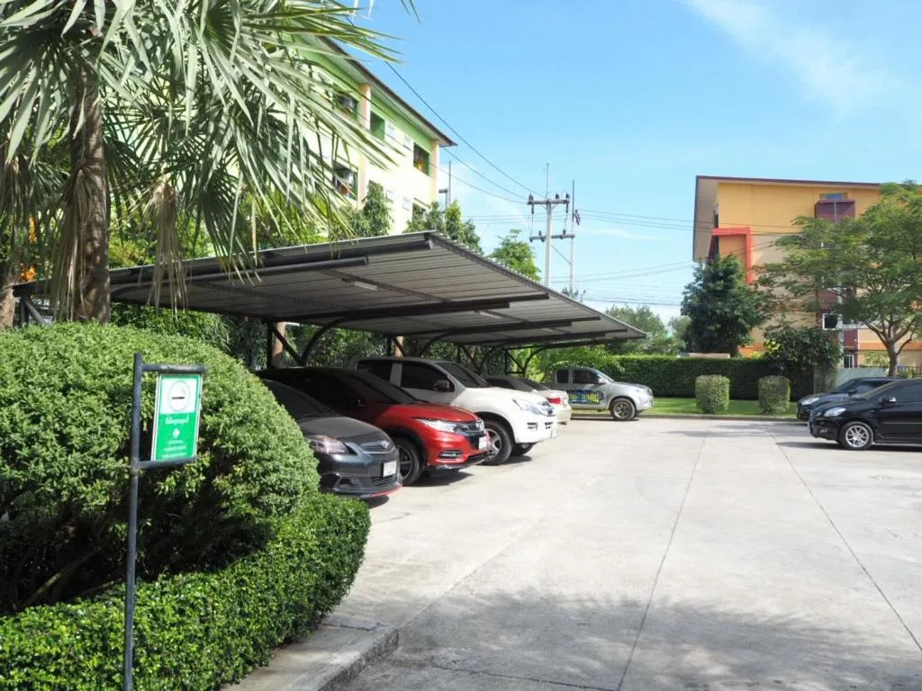 Parking in I-Home Residence and Hotel