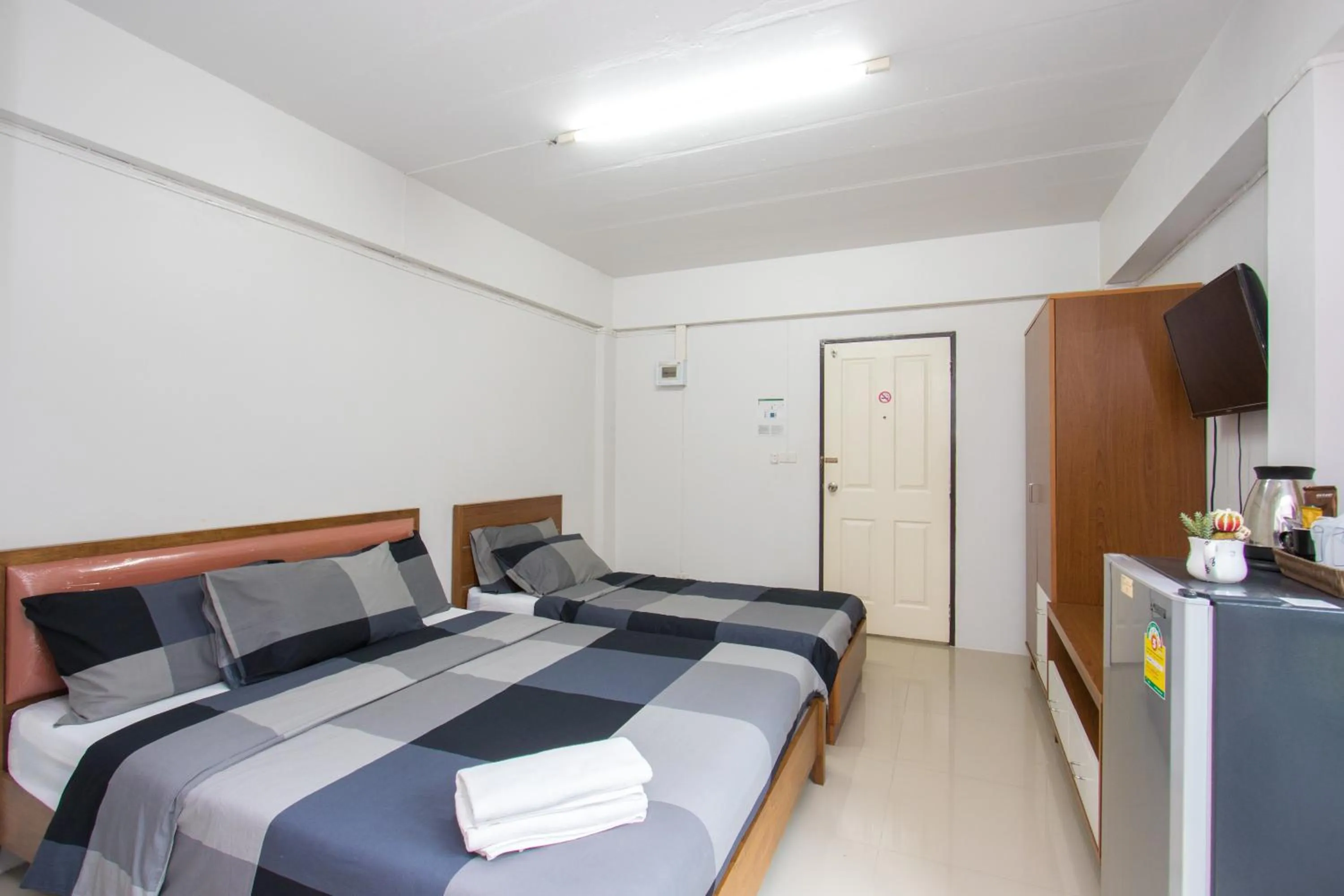 Photo of the whole room in I-Home Residence and Hotel