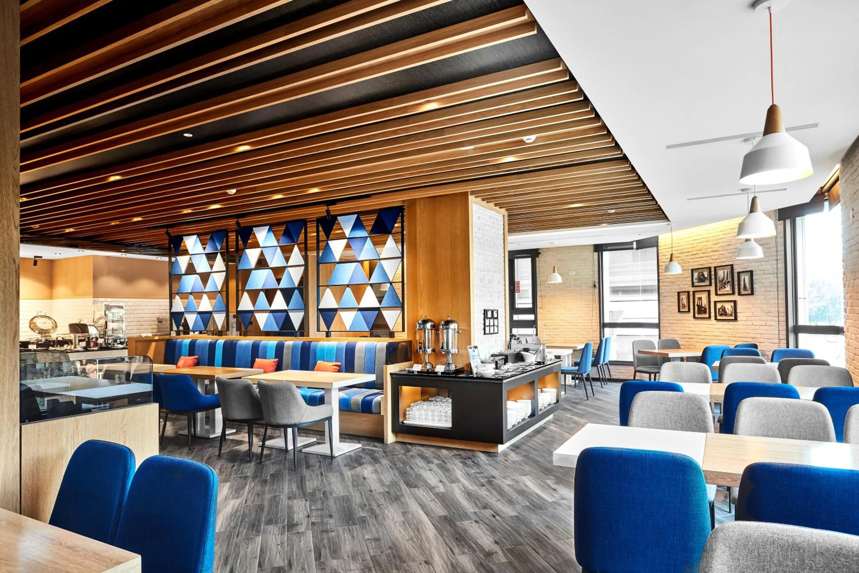 Breakfast in Holiday Inn Express Kaohsiung Love River by IHG