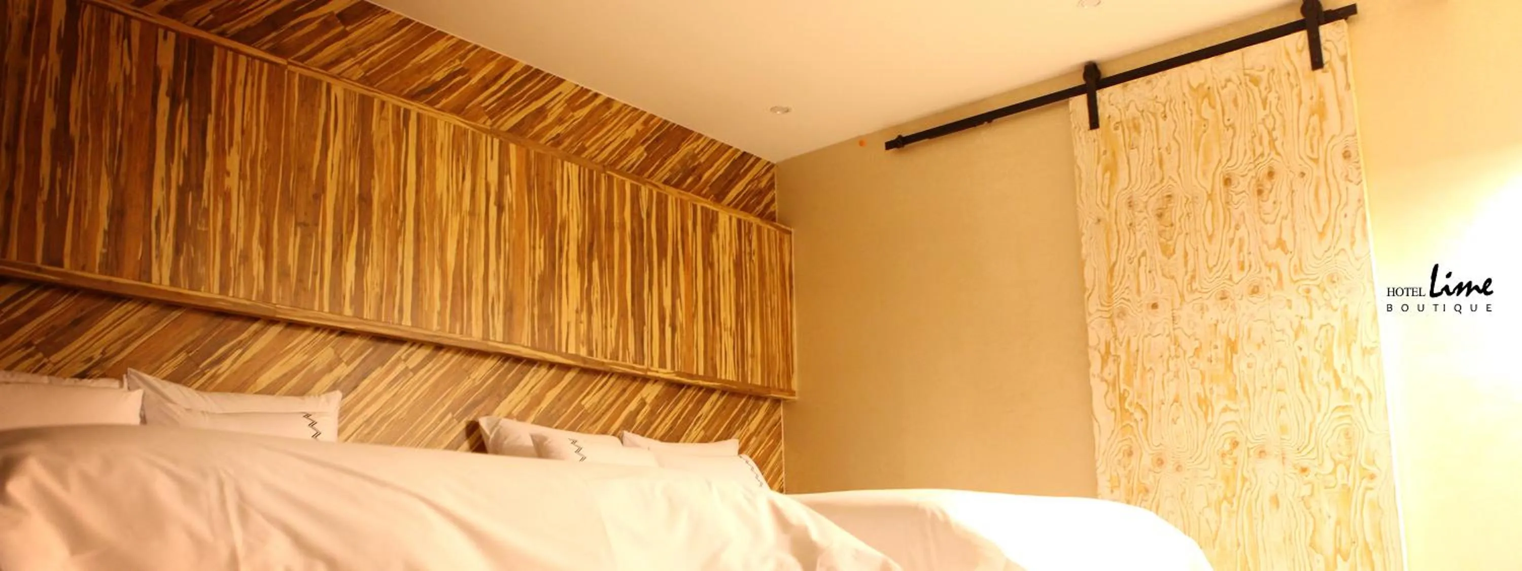 Bedroom, Bed in Jeonju Lime Hotel