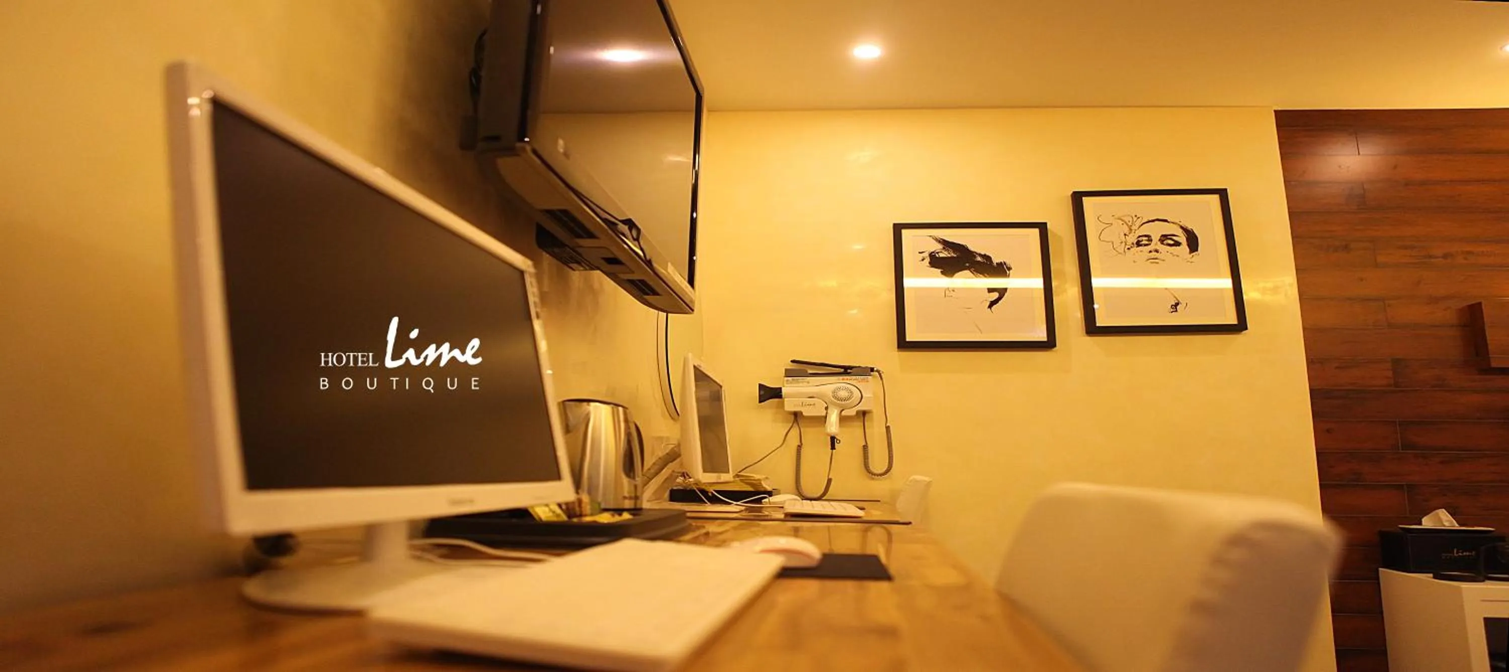 TV and multimedia in Jeonju Lime Hotel