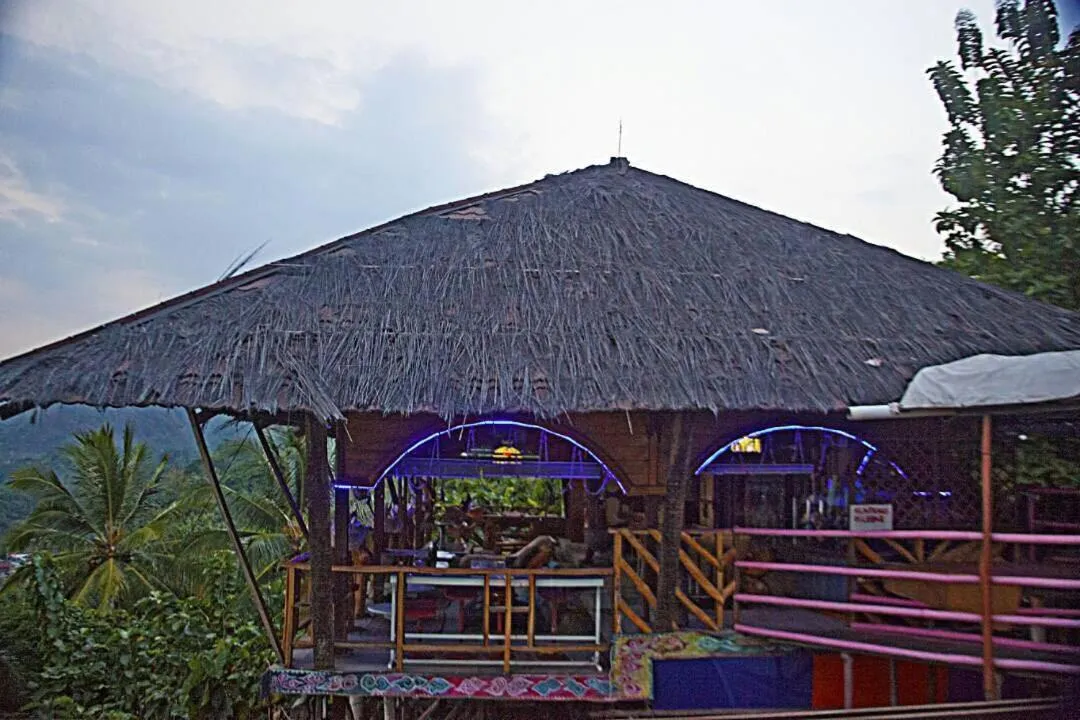 Karang Aji Beach Villa