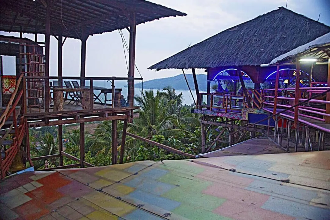 Karang Aji Beach Villa