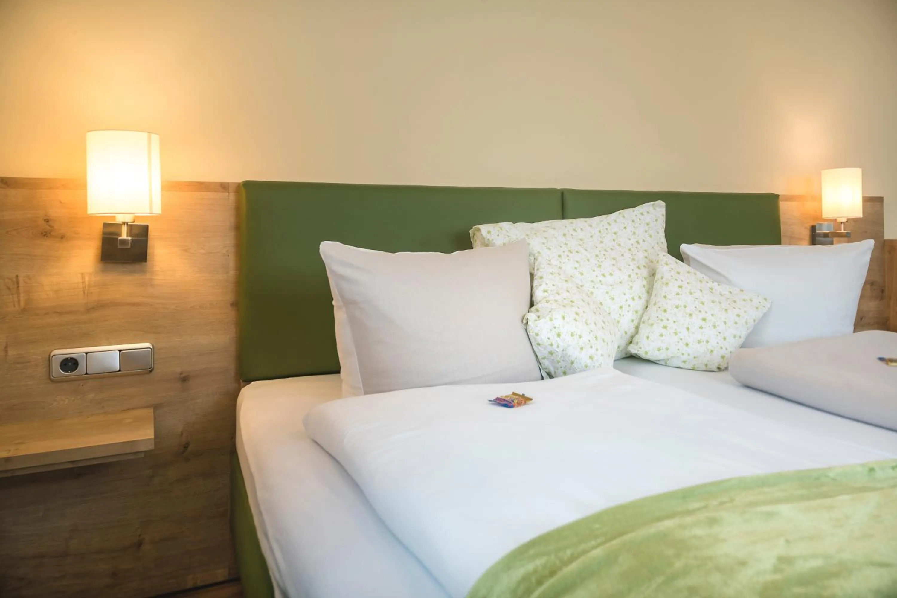 Bed in Gasthof - Hotel Zur Post