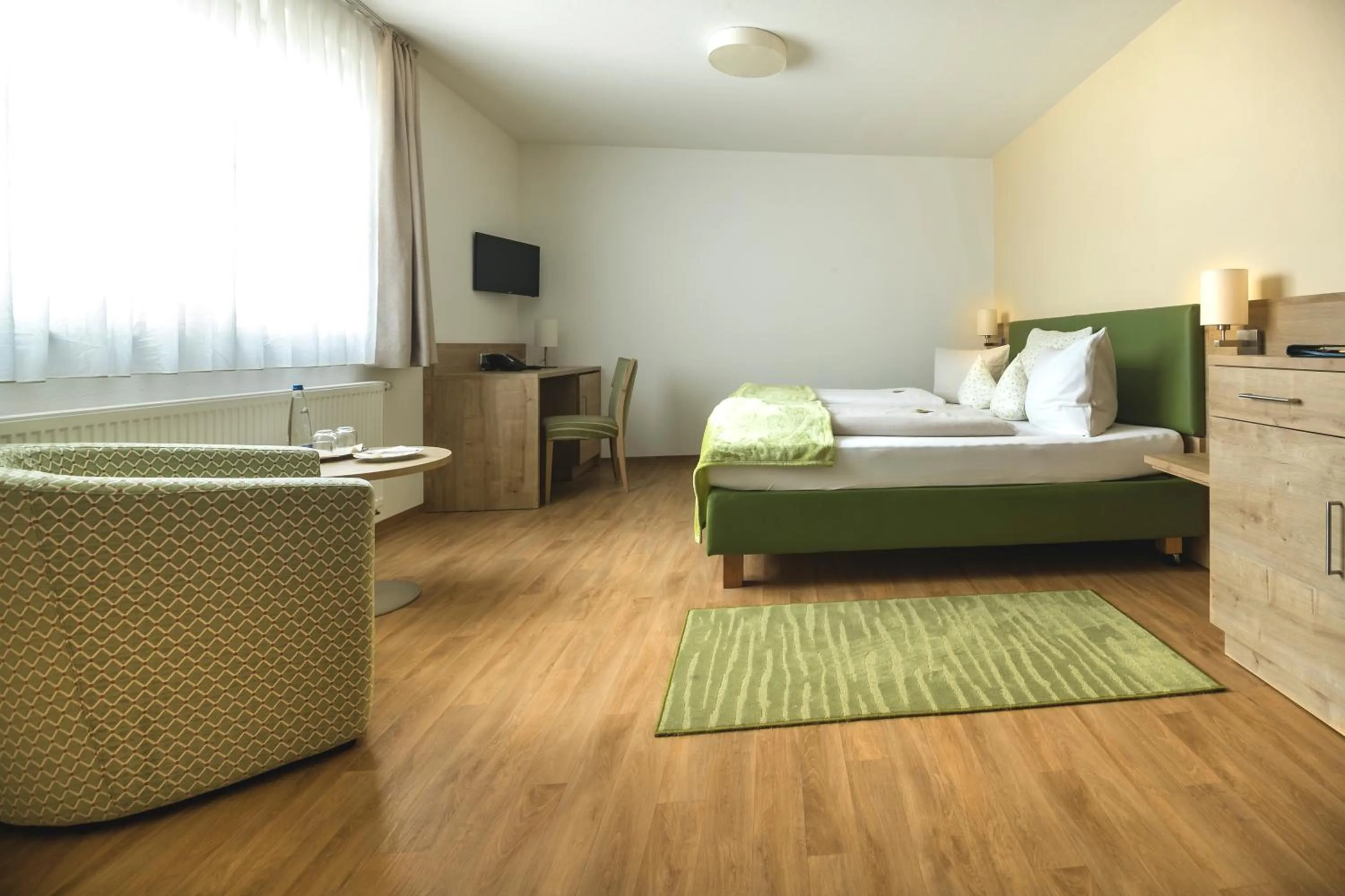 Bedroom, Bed in Gasthof - Hotel Zur Post