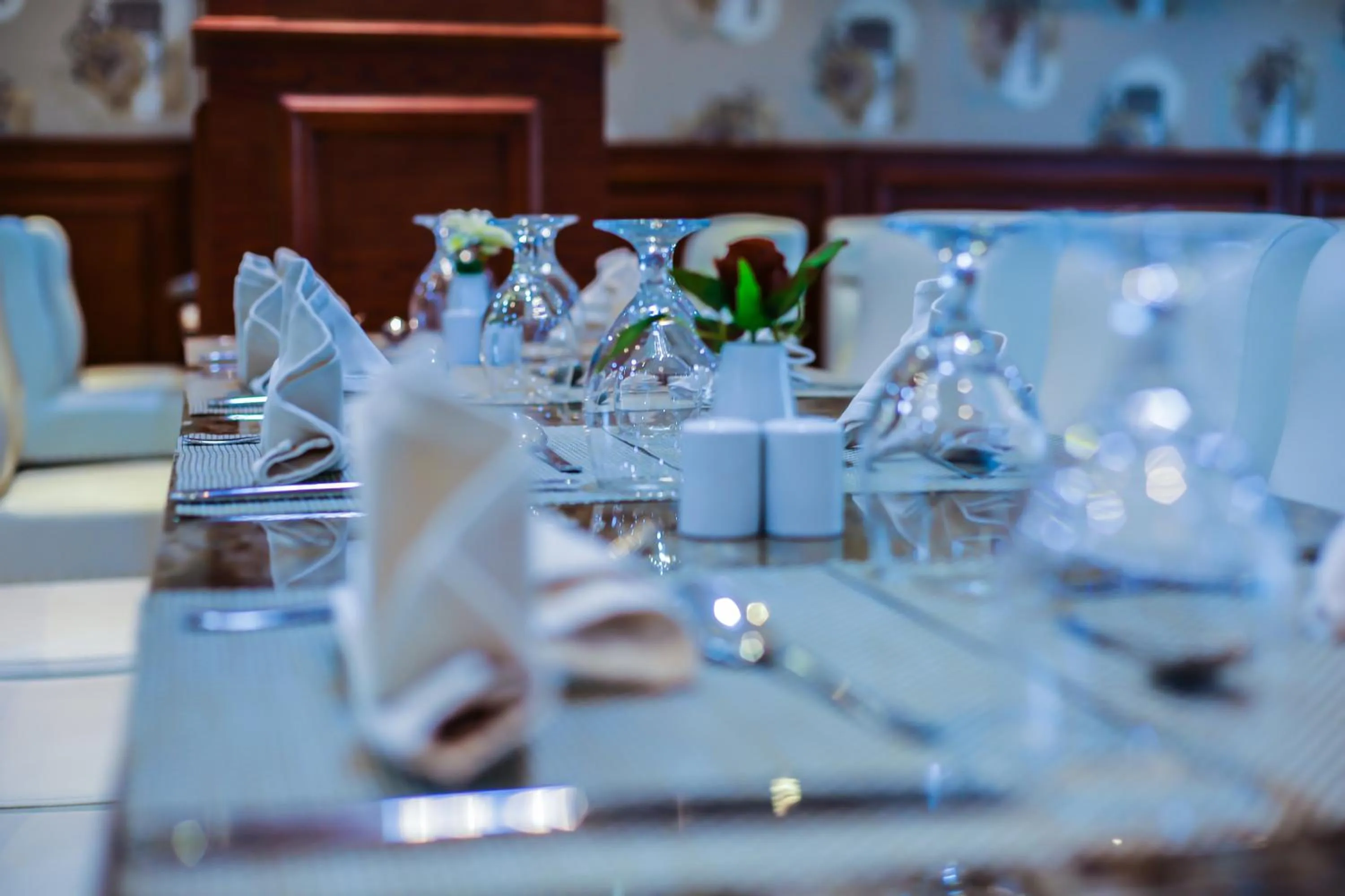 Restaurant/places to eat in Tolip Inn Maadi