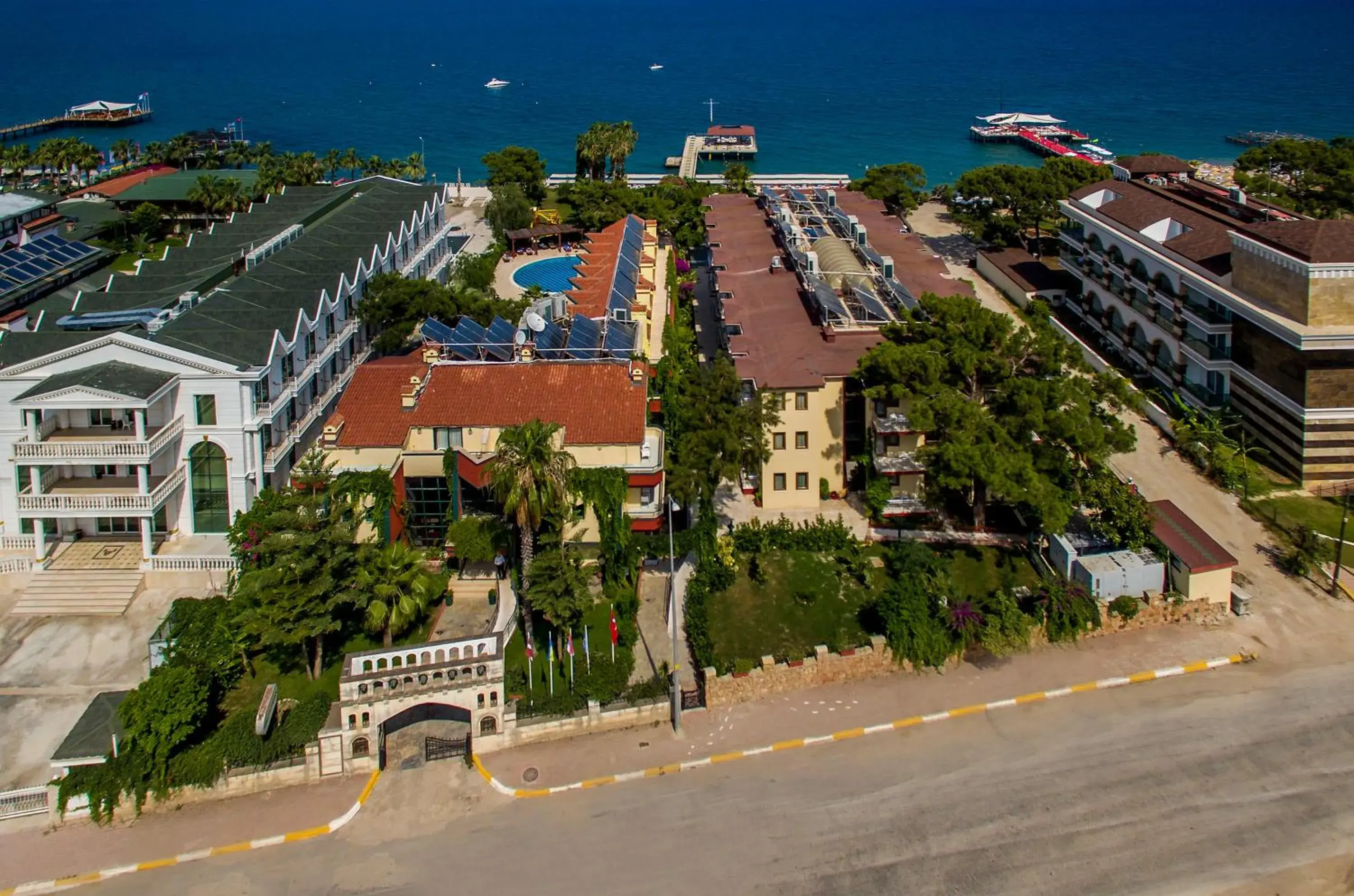 Property building, Bird's-eye View in Sumela Garden