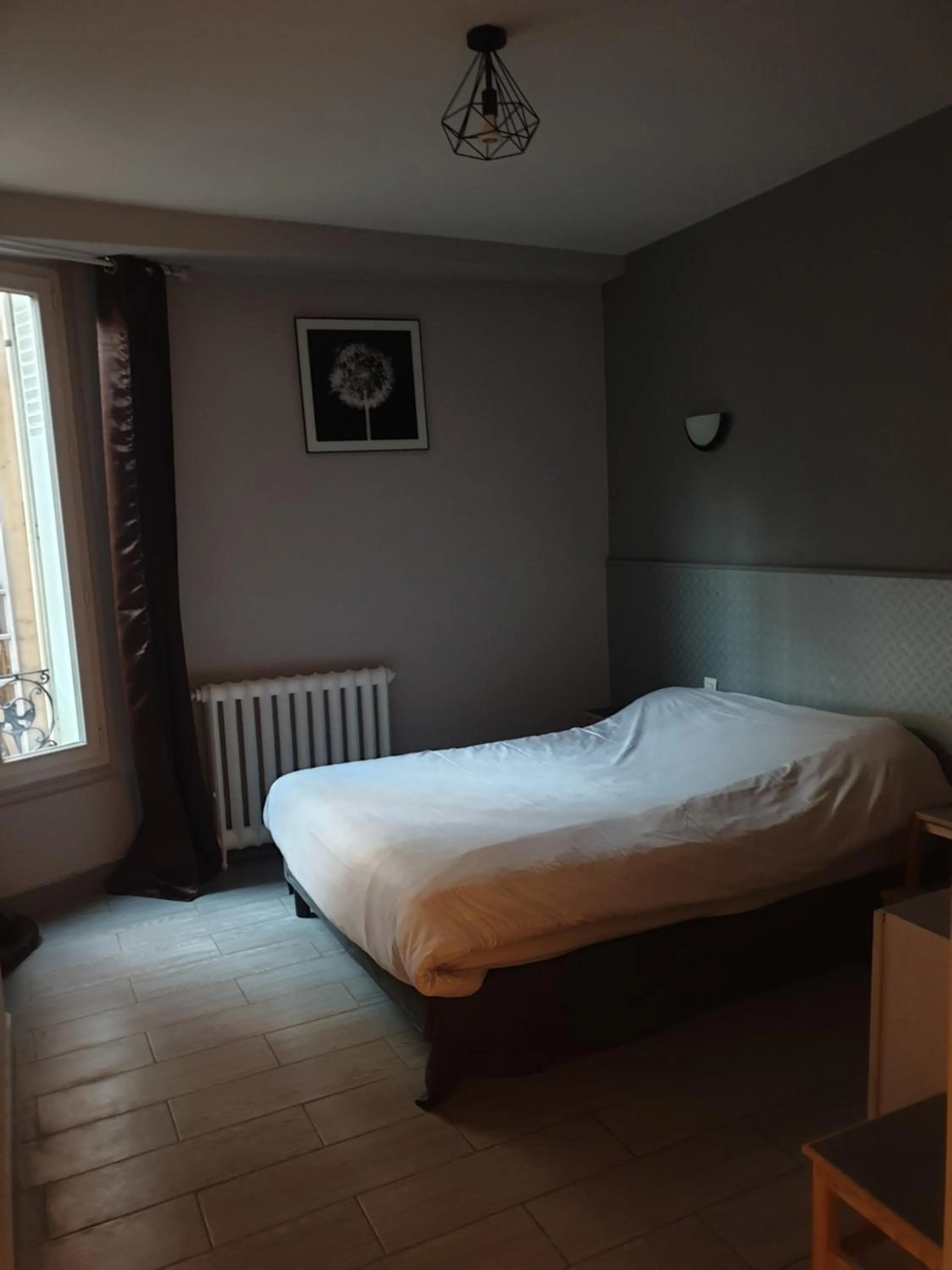 Bed in Hôtel Belfort