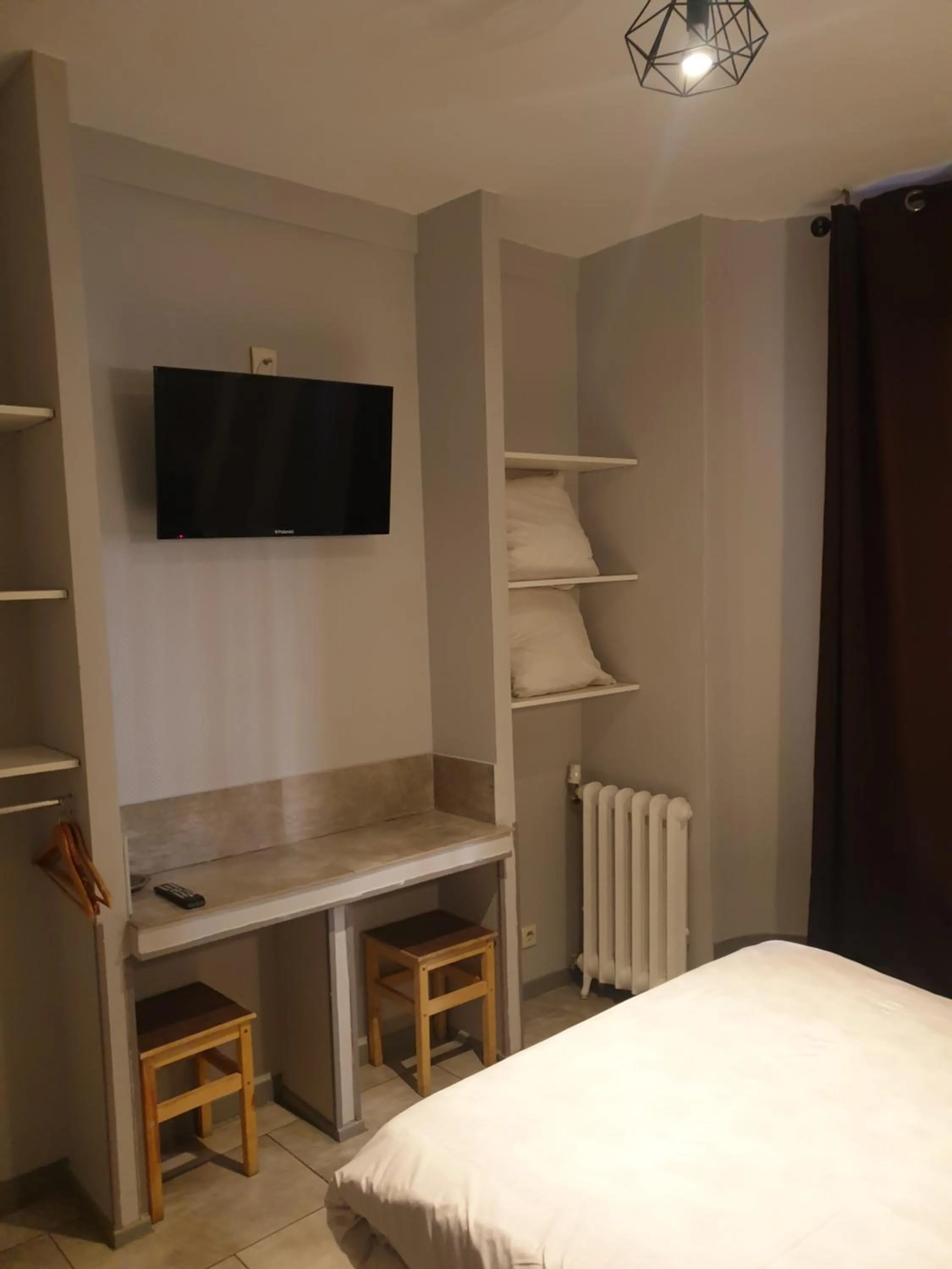 Bed in Hôtel Belfort