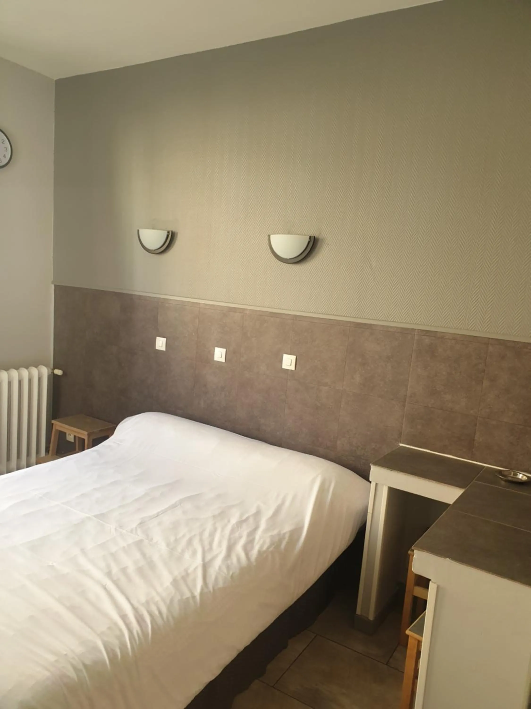 Bed in Hôtel Belfort