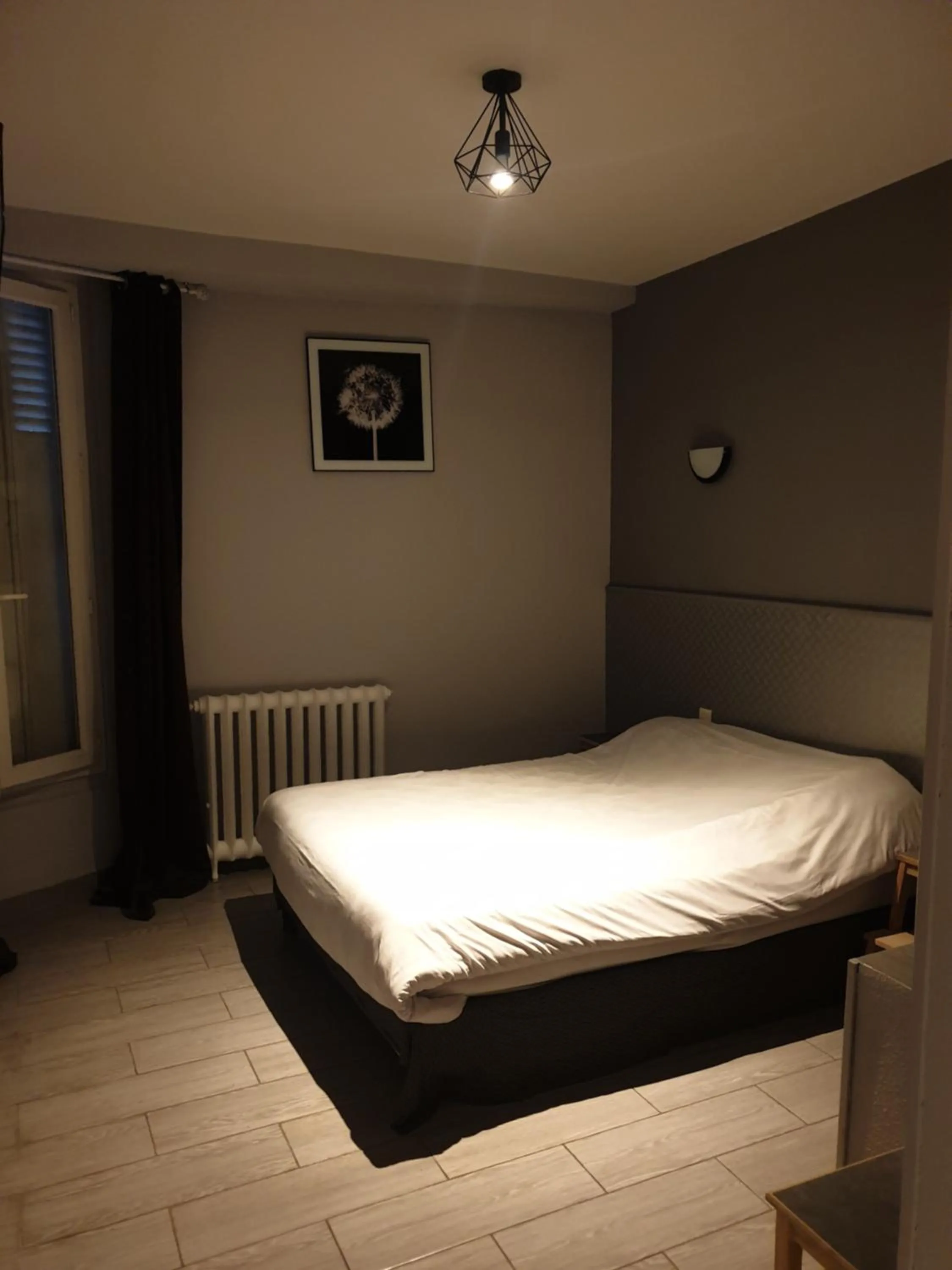 Facility for disabled guests, Bed in Hôtel Belfort