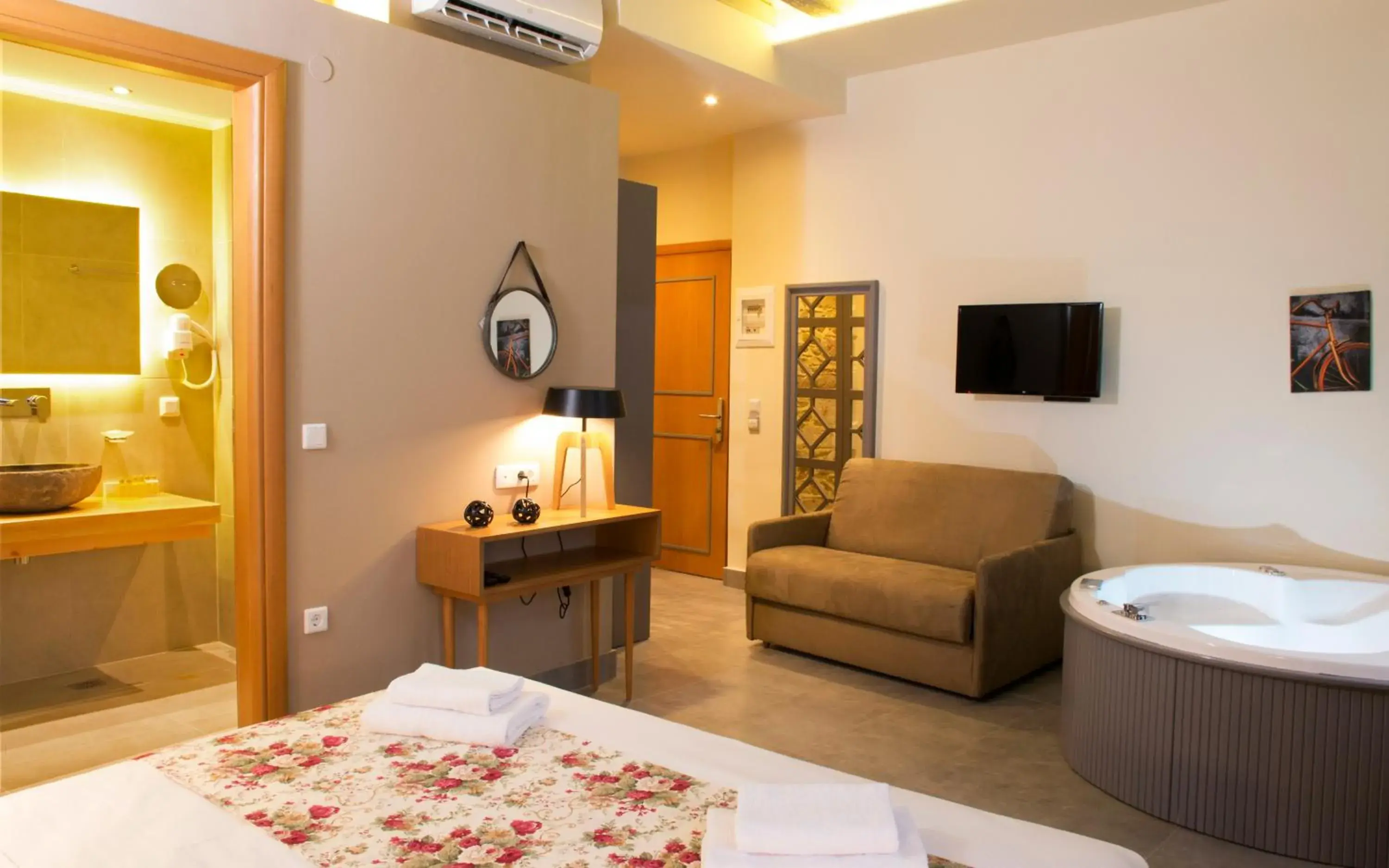 Steam room, Bed in Elia Kentron Steam room, Bed in Elia Kentron