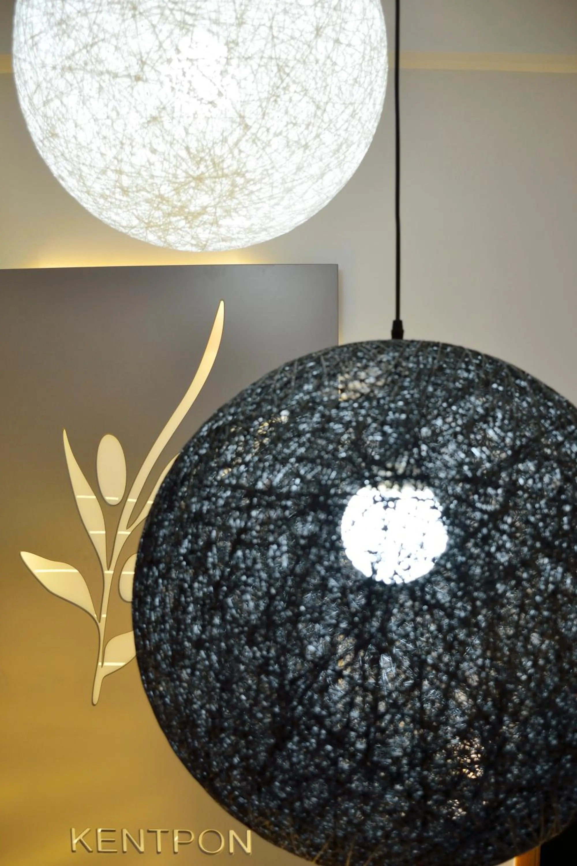 Property building in Elia Kentron