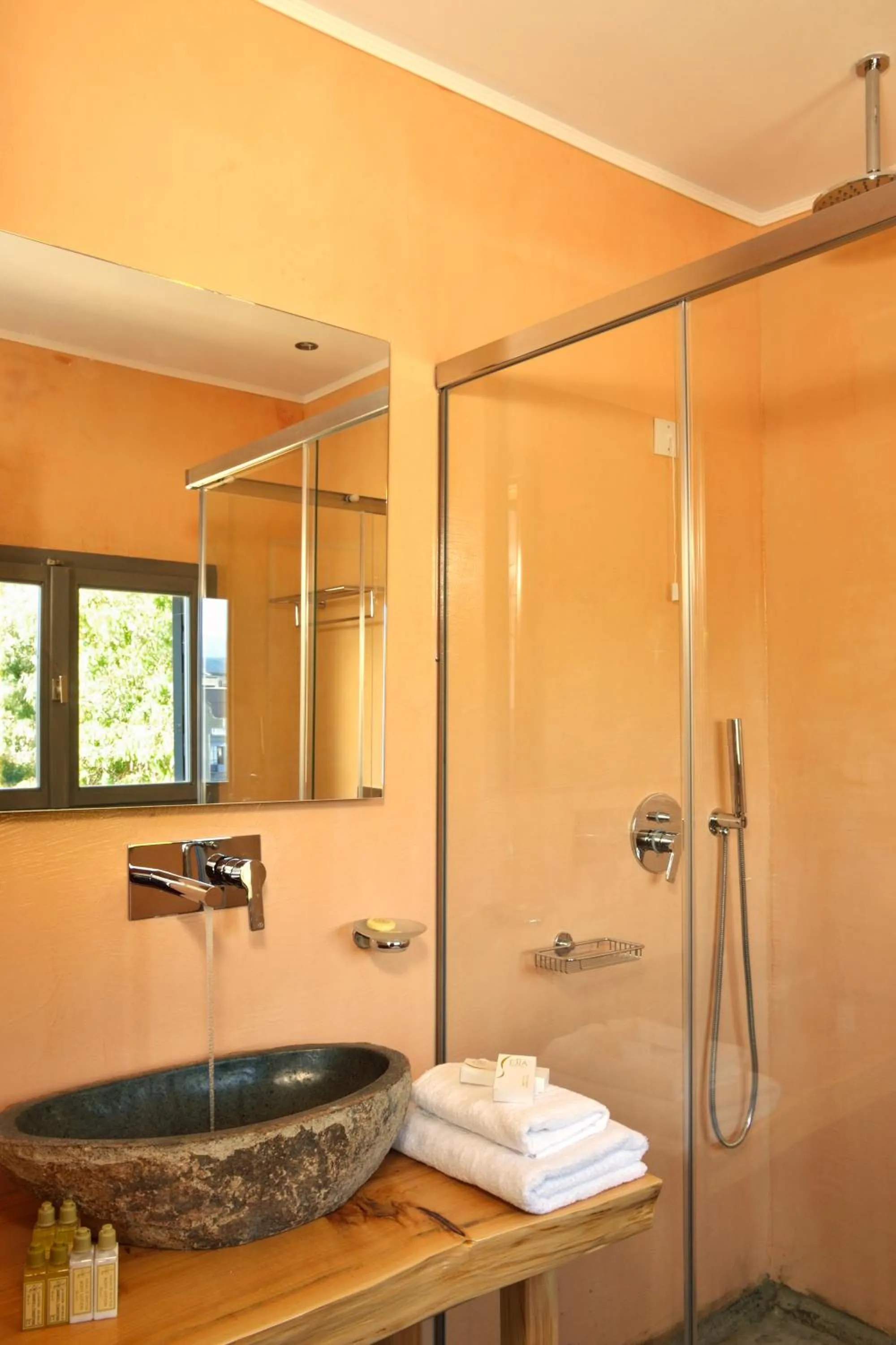 Shower in Elia Kentron