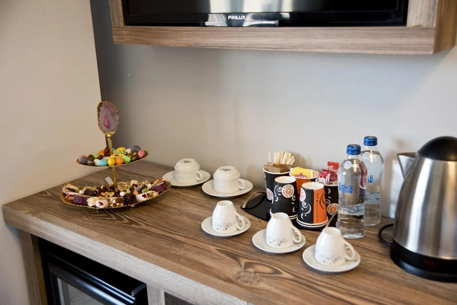 Coffee/tea facilities in Vali Konak Hotel Nişantaşı