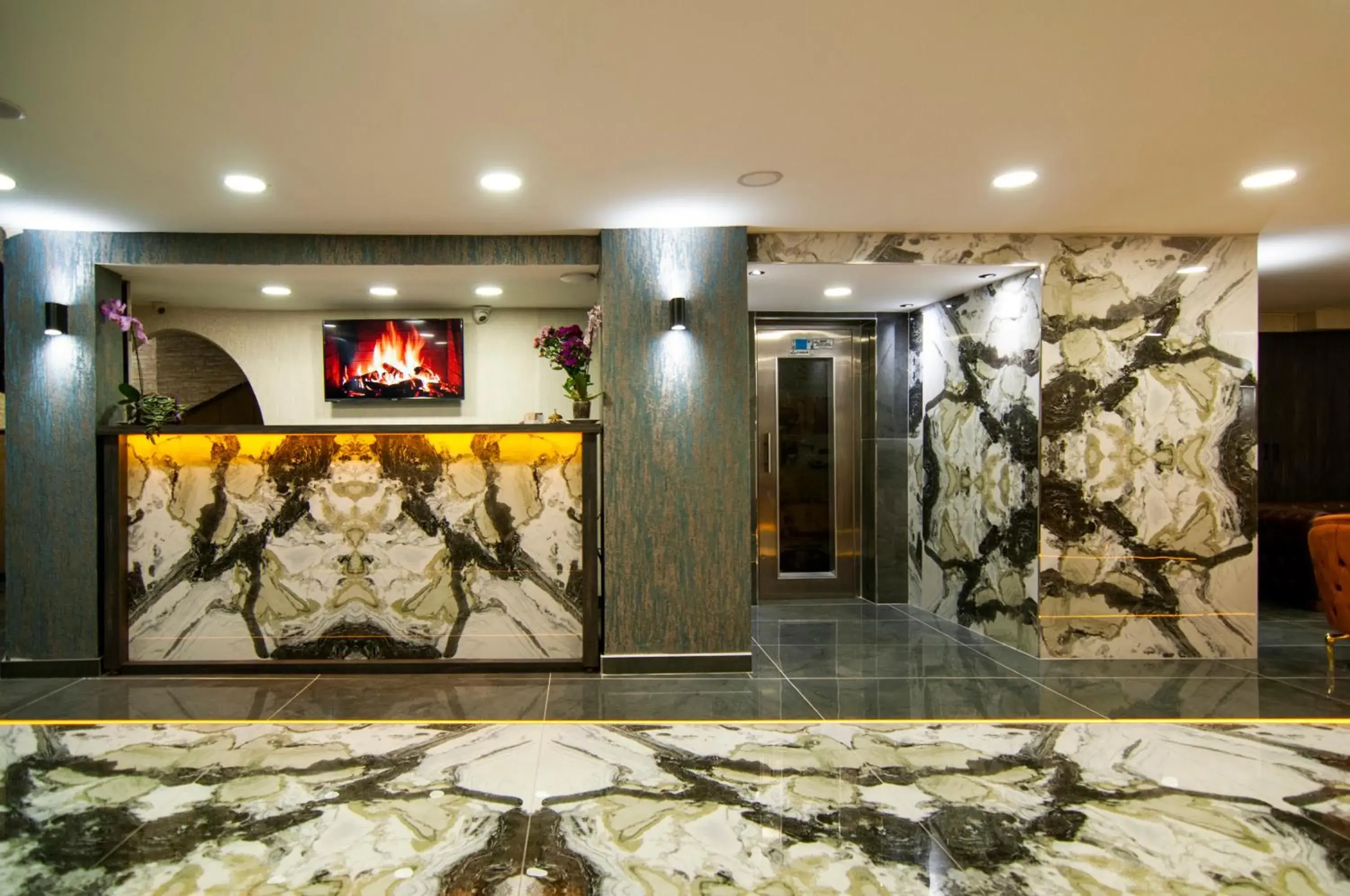 Lobby or reception in Vali Konak Hotel Nişantaşı Lobby or reception in Vali Konak Hotel Nişantaşı