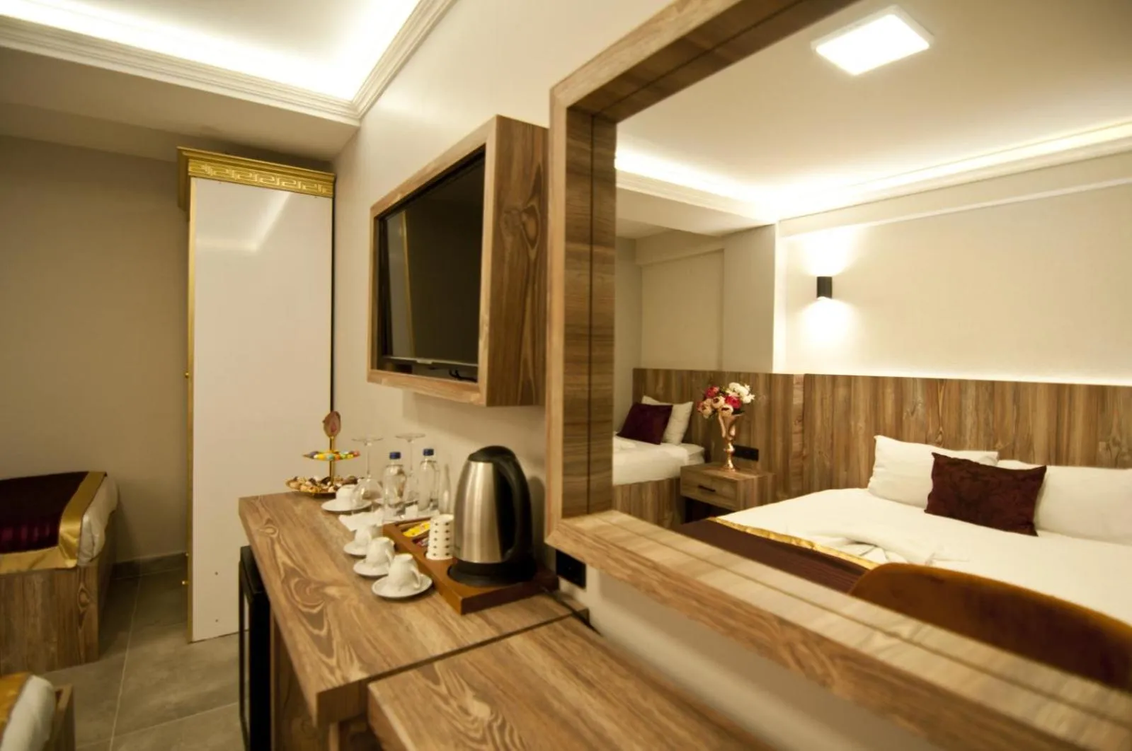 Photo of the whole room, Bed in Vali Konak Hotel Nişantaşı