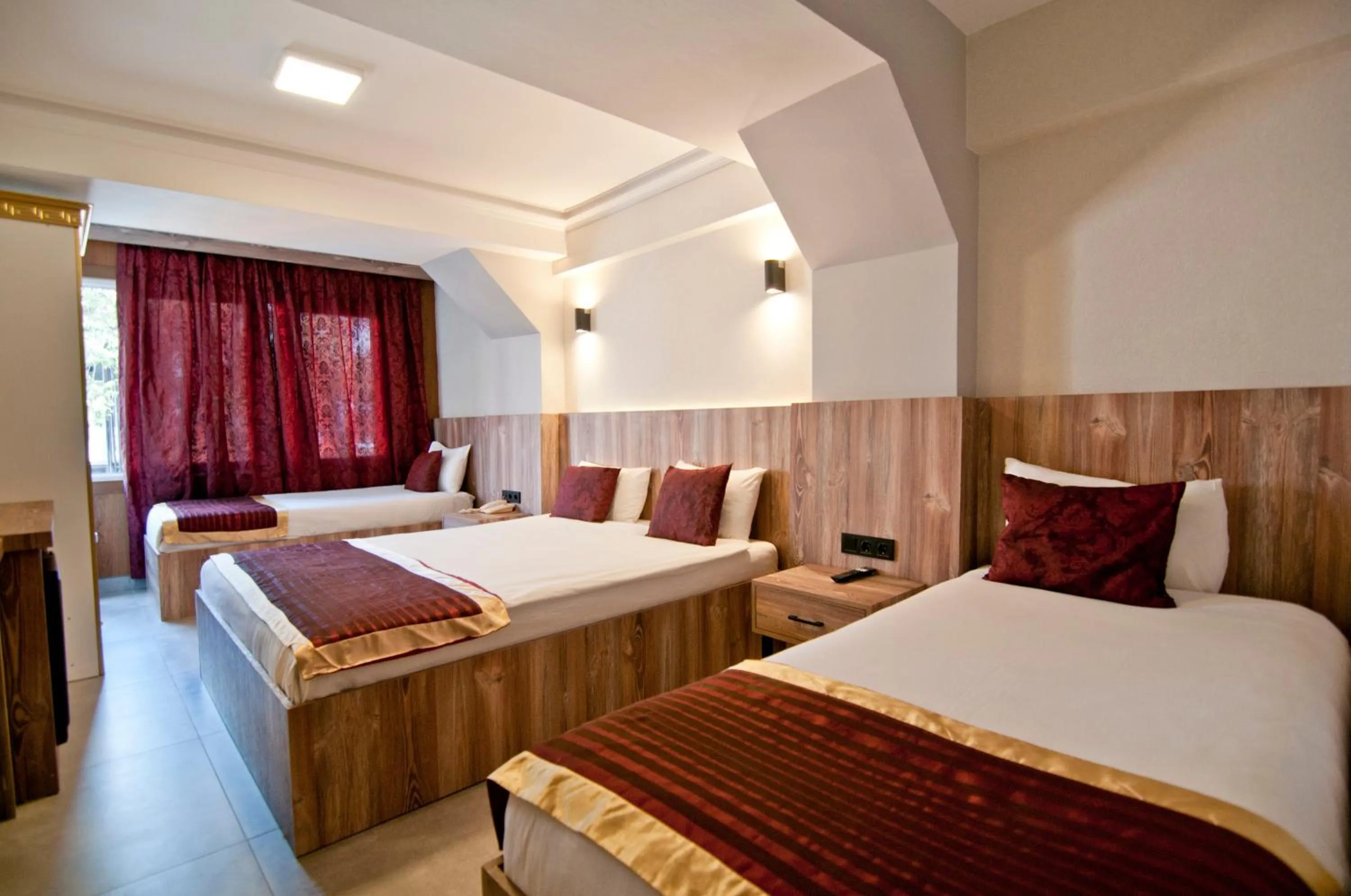 Photo of the whole room, Bed in Vali Konak Hotel Nişantaşı