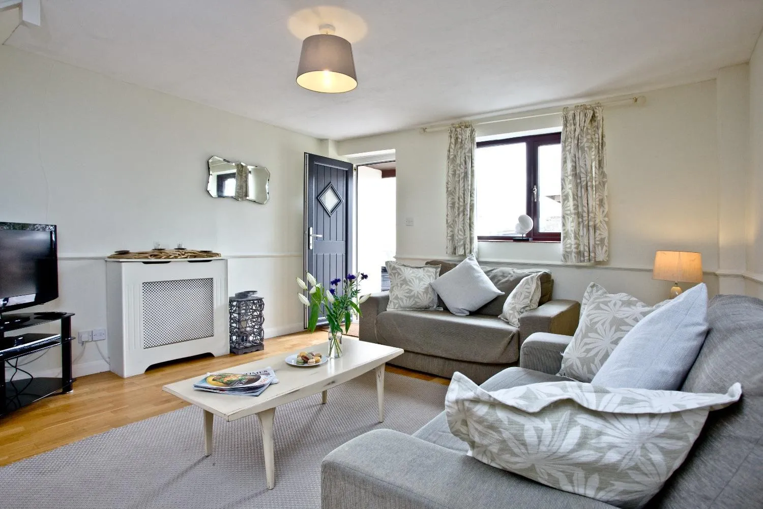Living room in East Thorne - Cornwall