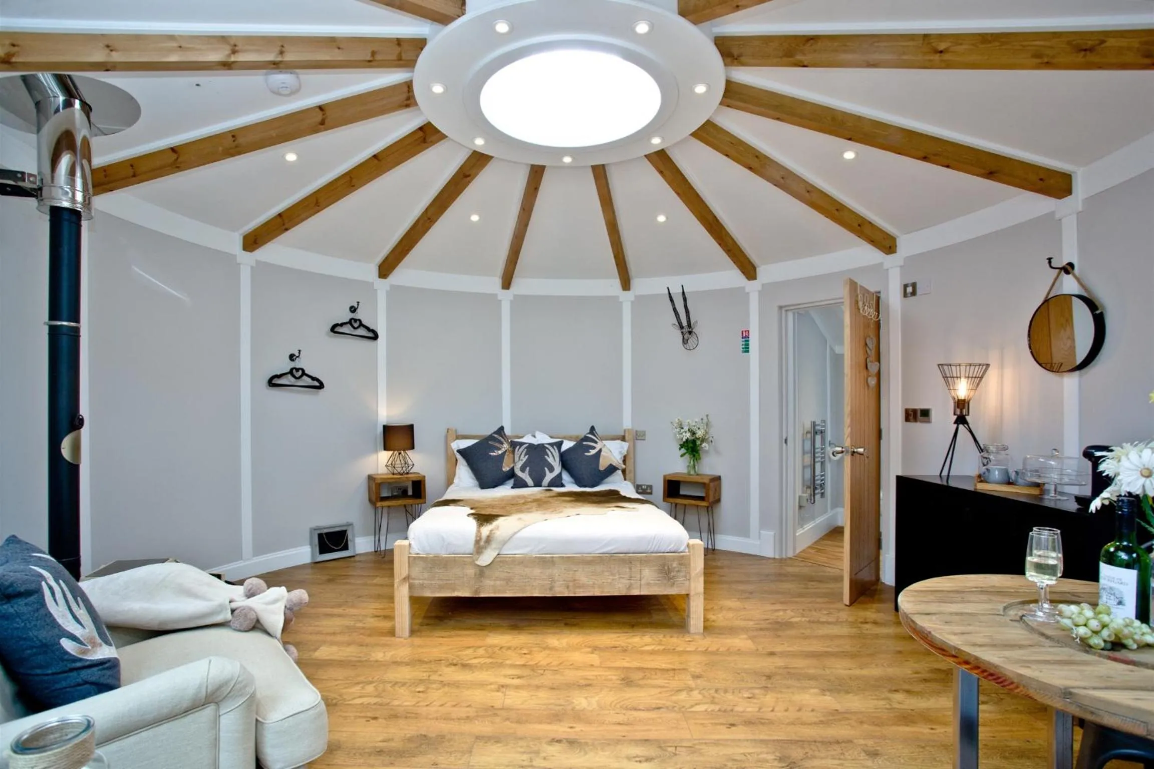 Bedroom, Bed in East Thorne - Cornwall