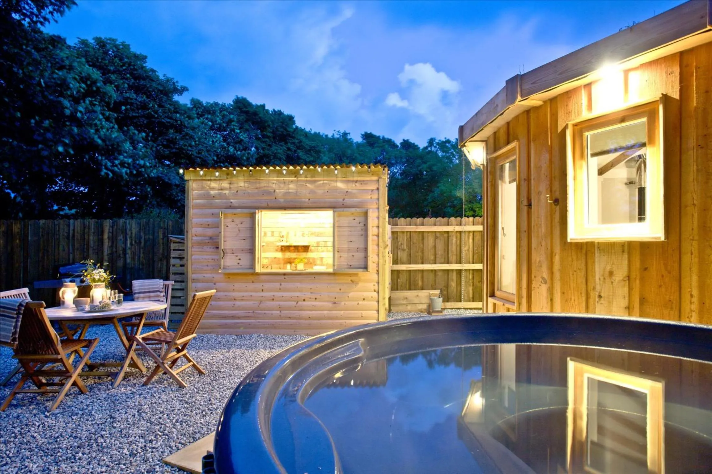 Property building in East Thorne - Cornwall