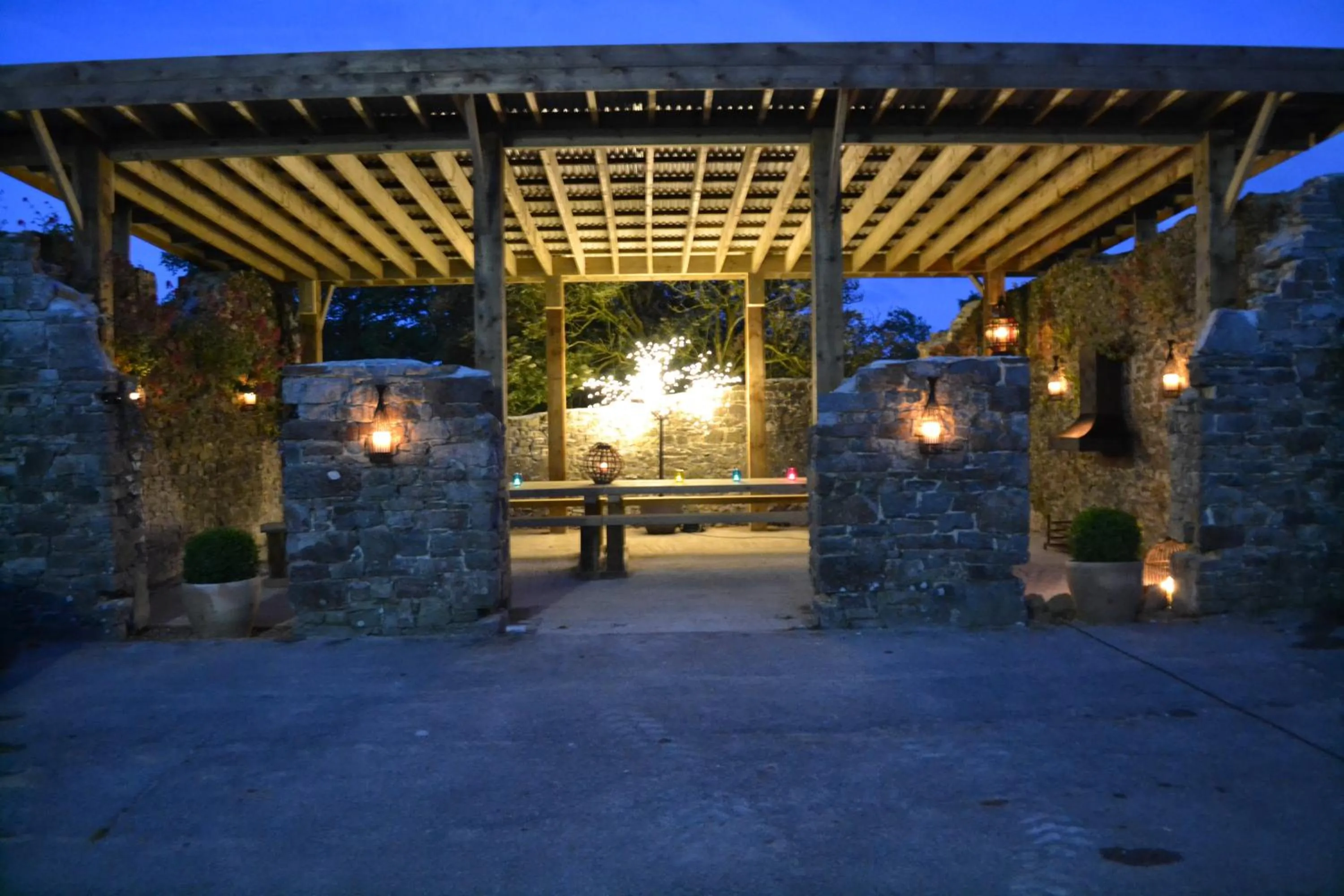 BBQ facilities in East Thorne - Cornwall