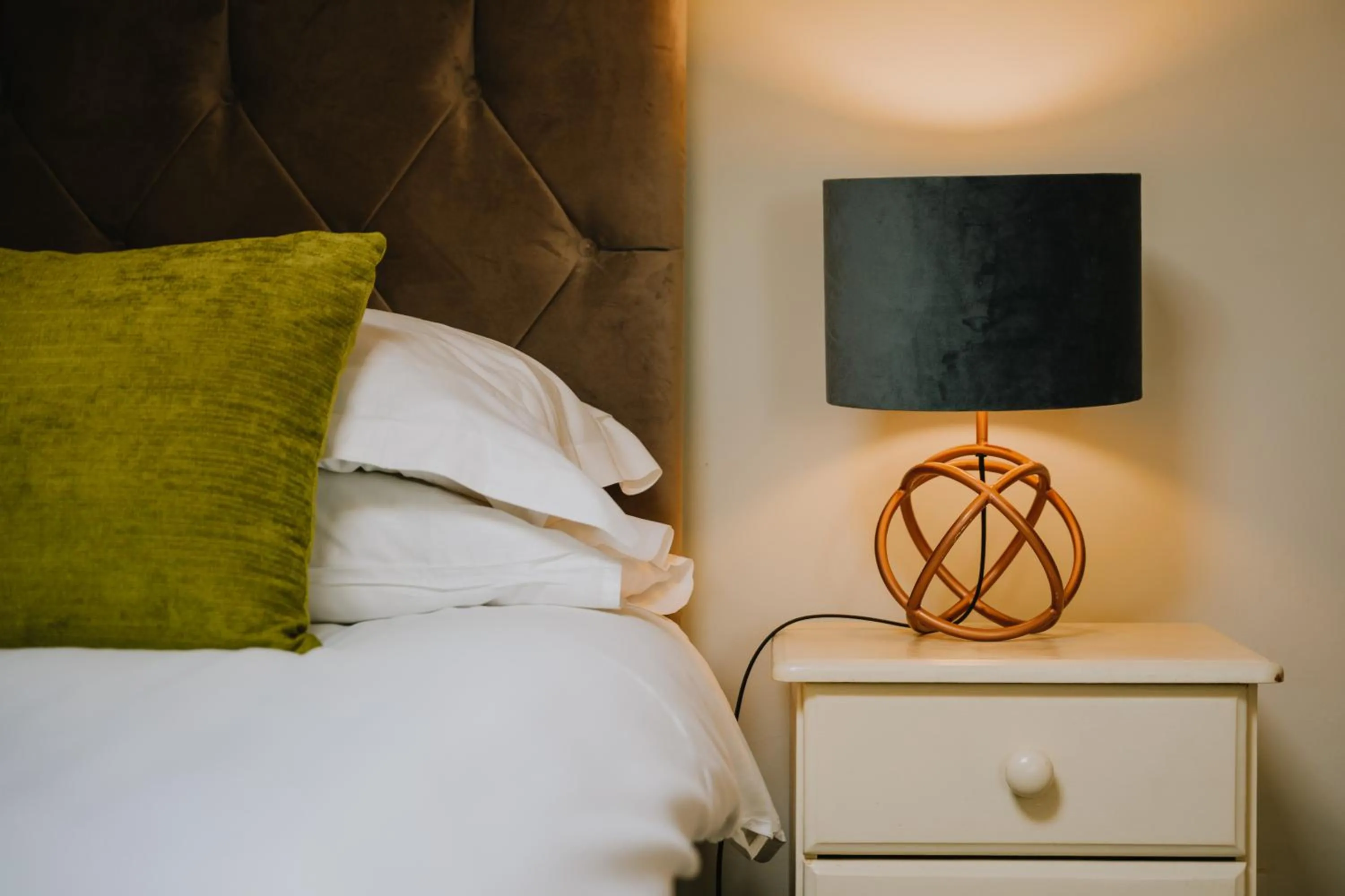 Bed in East Thorne - Cornwall