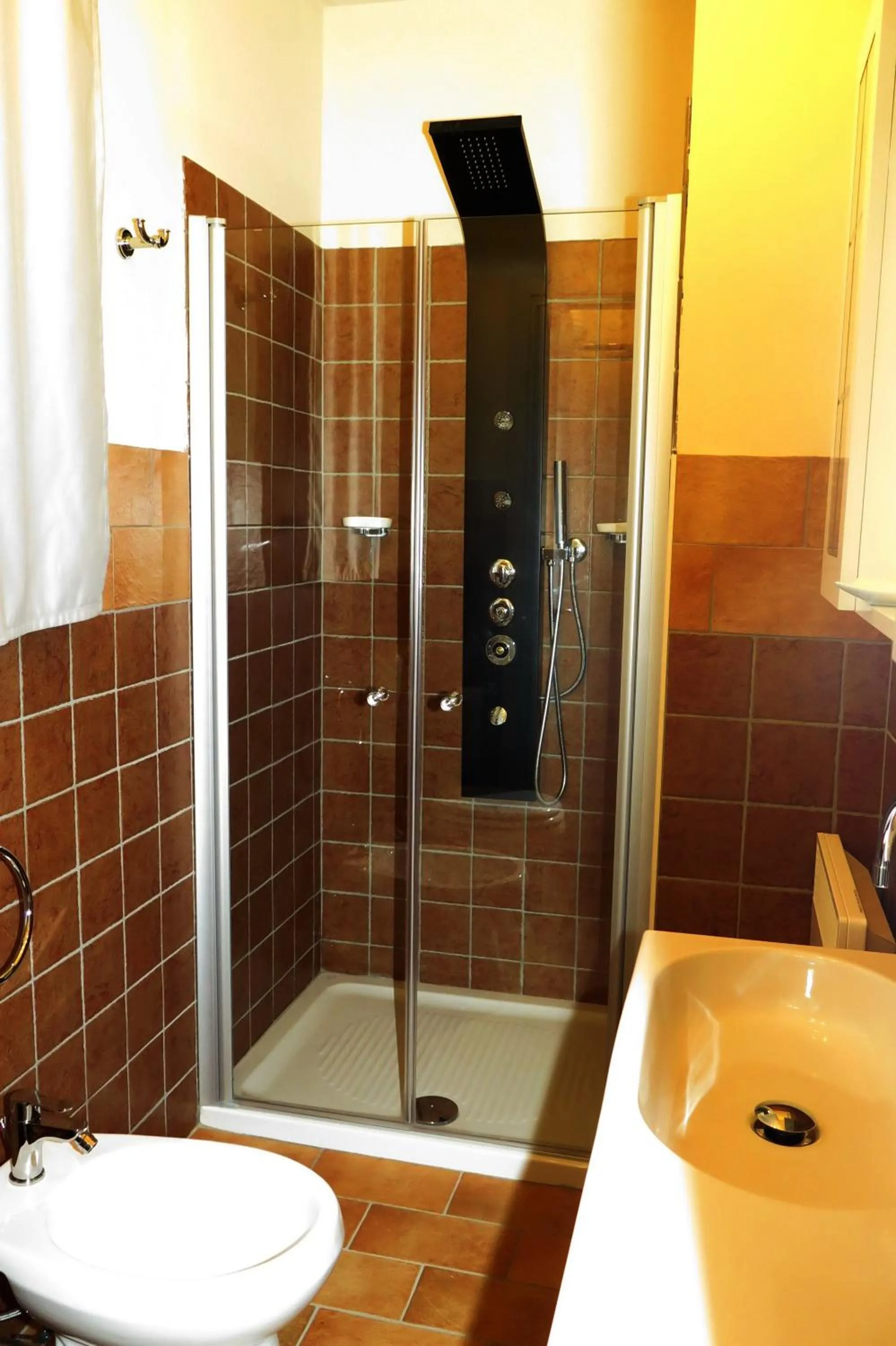 Bathroom in Art Gallery Rooms