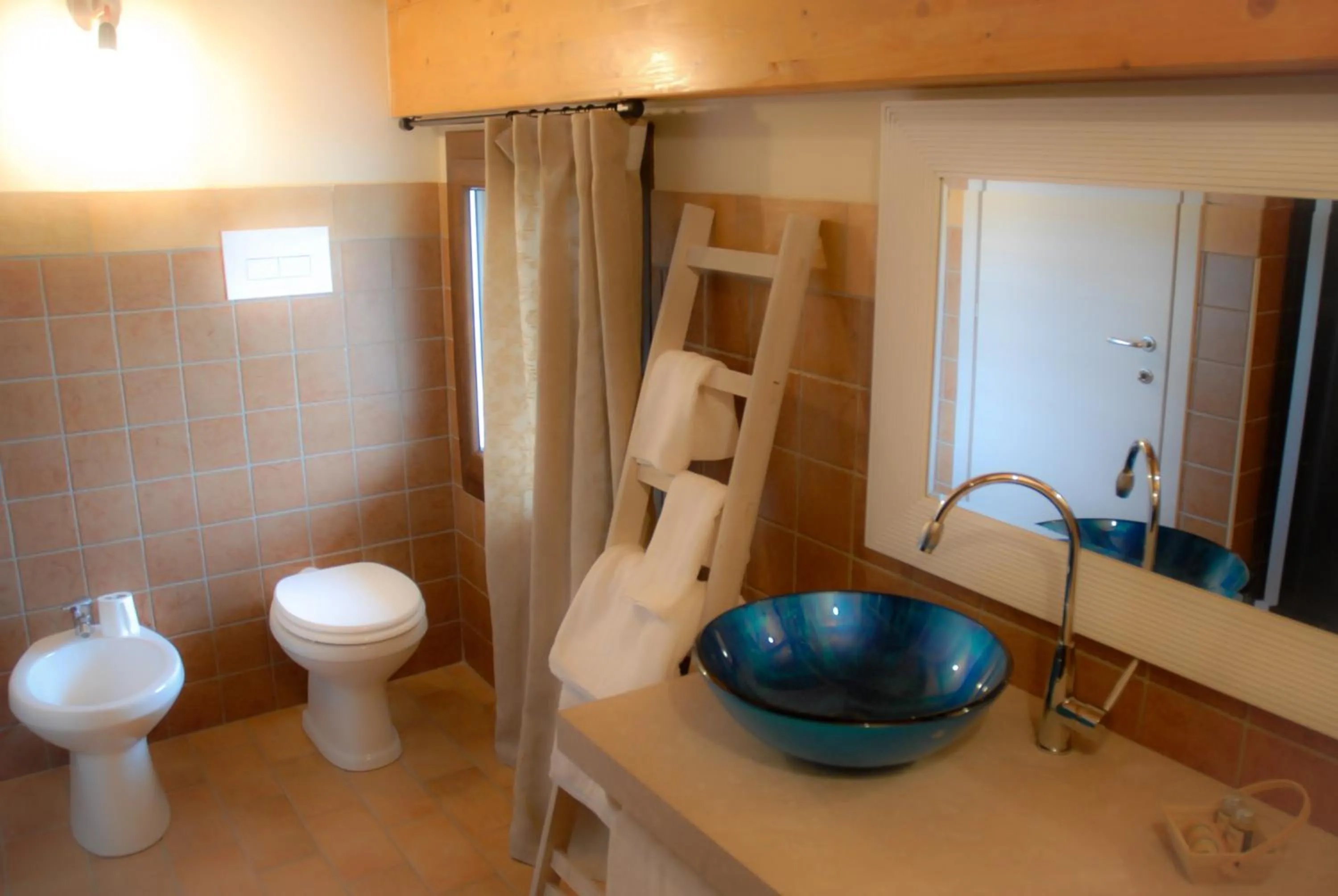 Bathroom in Art Gallery Rooms