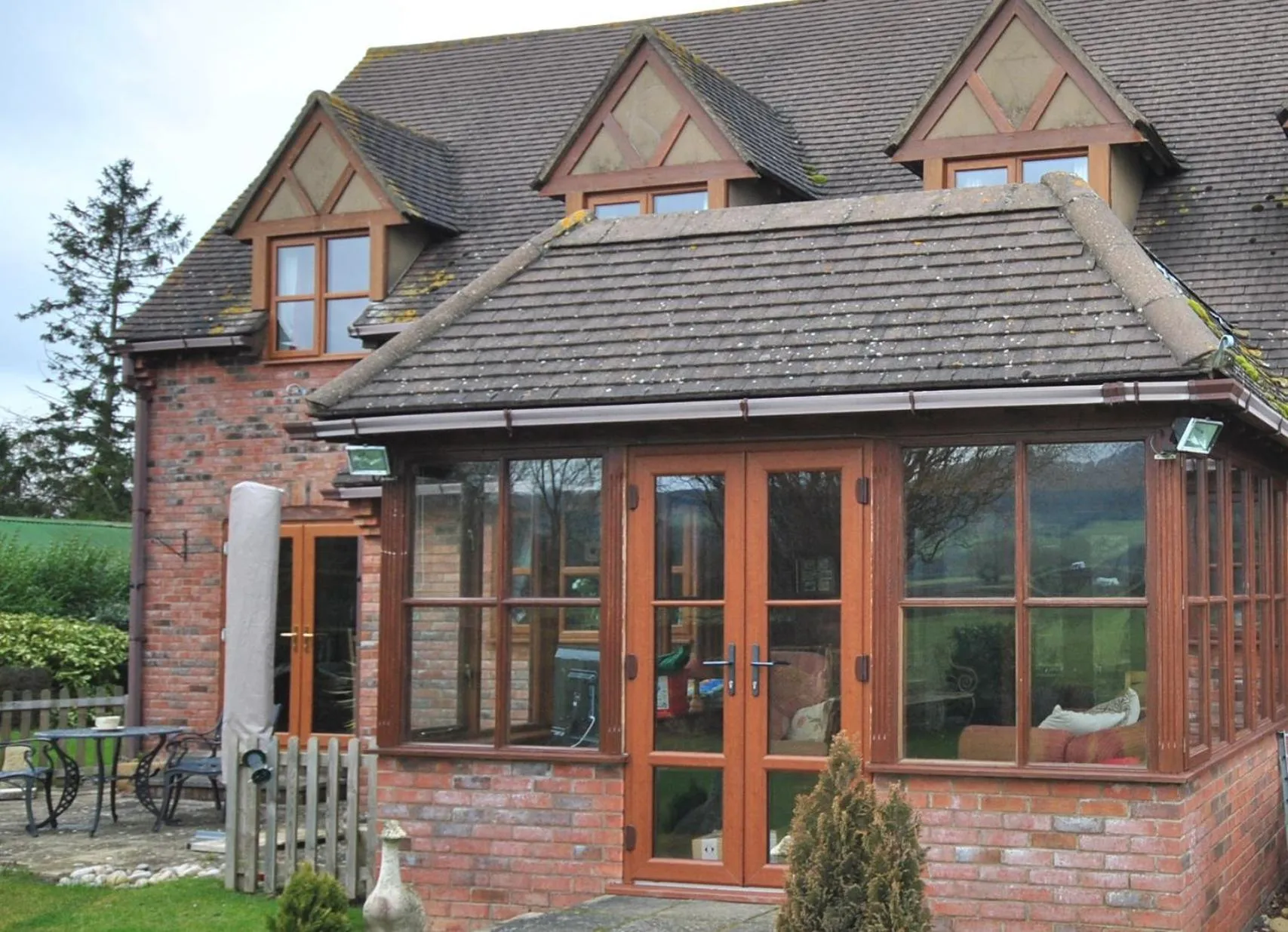 Property building in Elms Farm