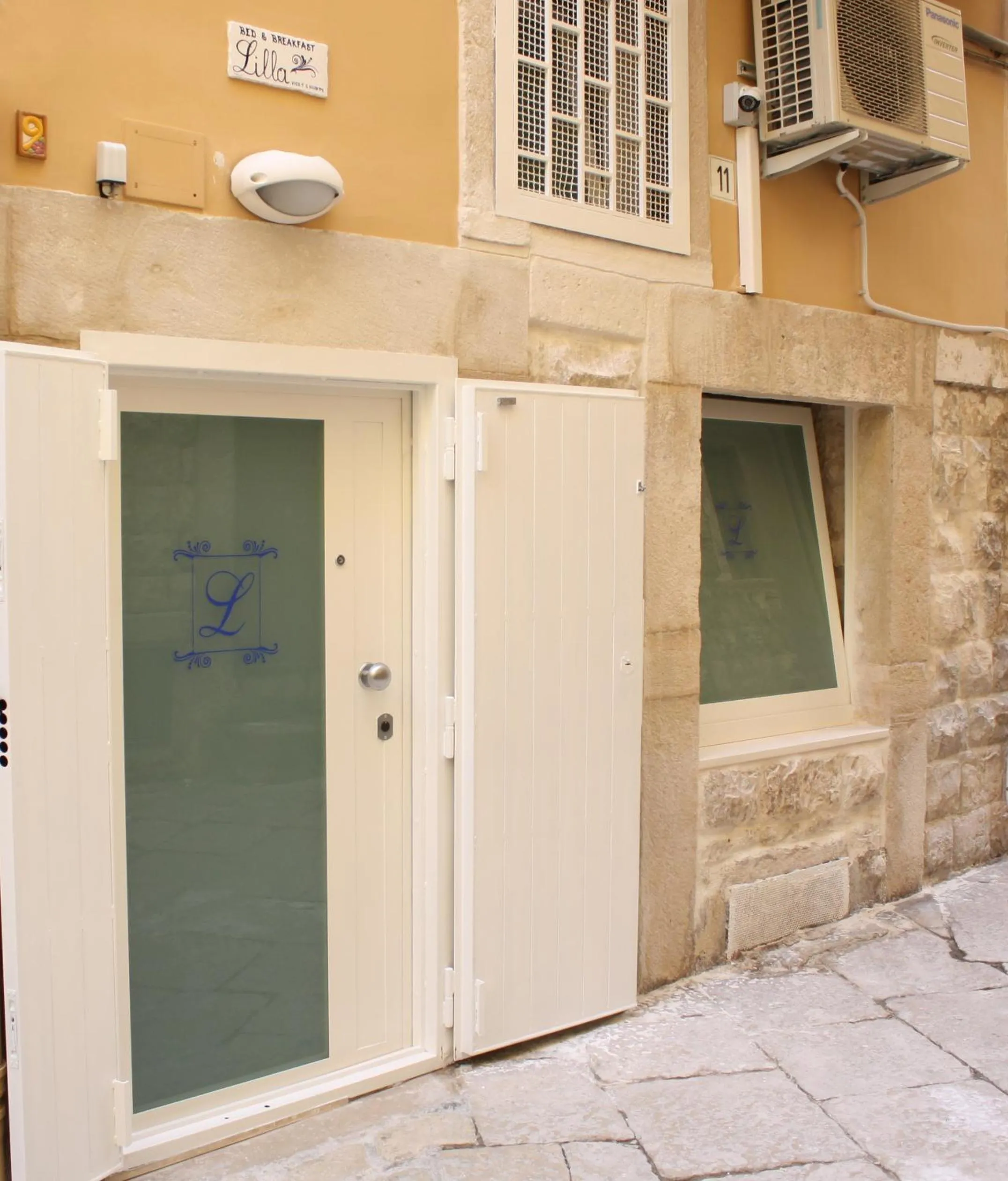 Property building in Lilla B&B Luxury Apartments