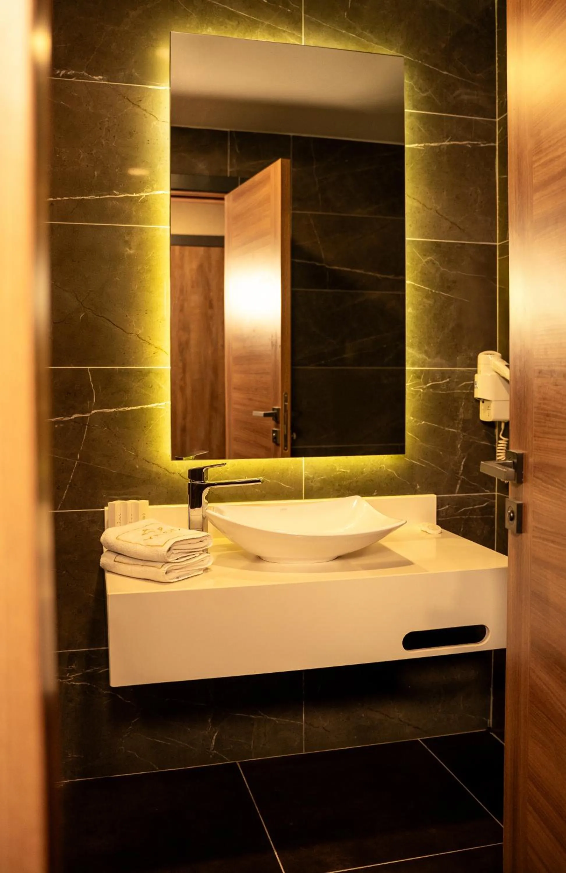Bathroom in Yildiz Life Hotel