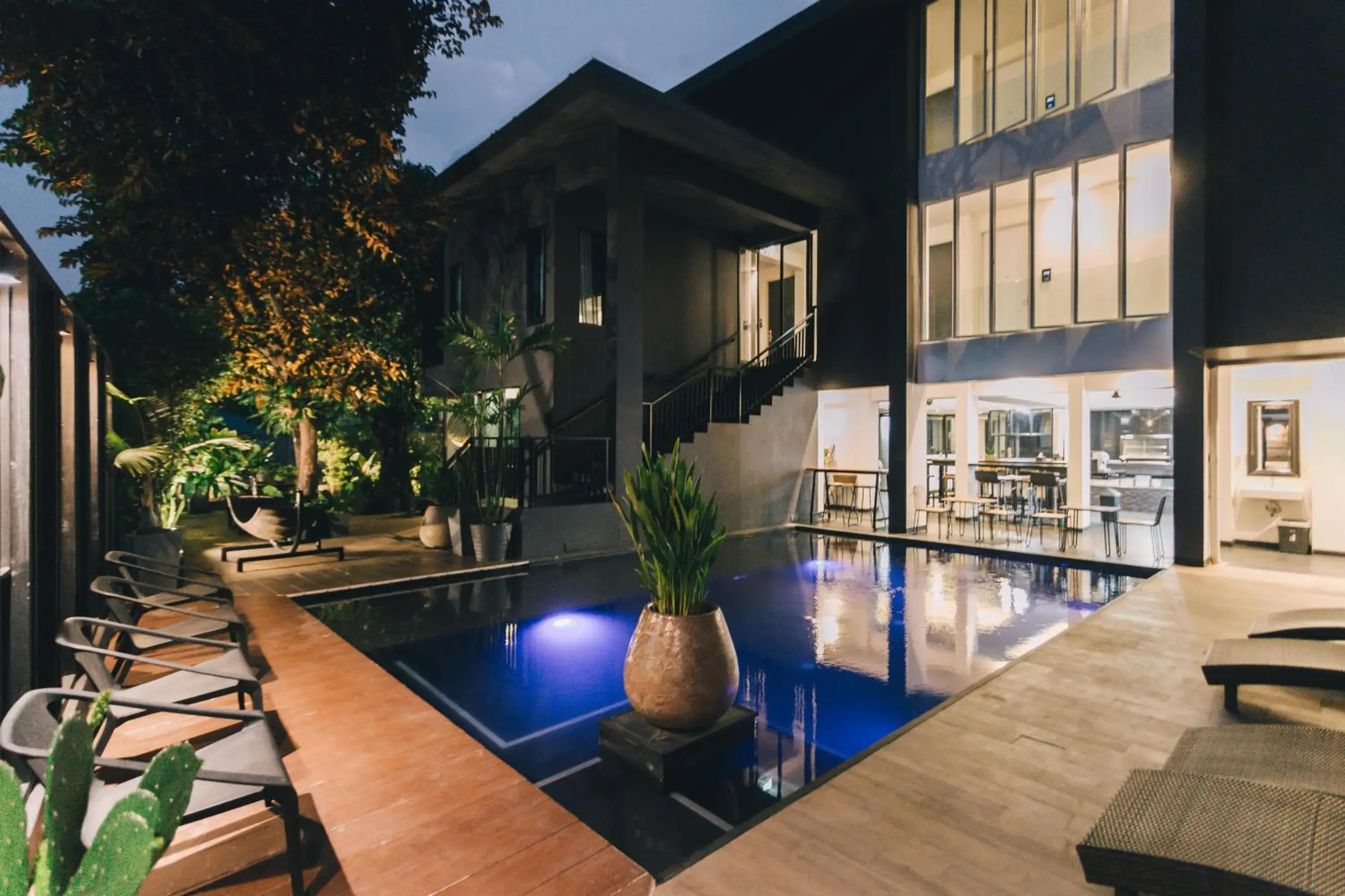 Swimming pool in iWualai Hotel Swimming pool in iWualai Hotel