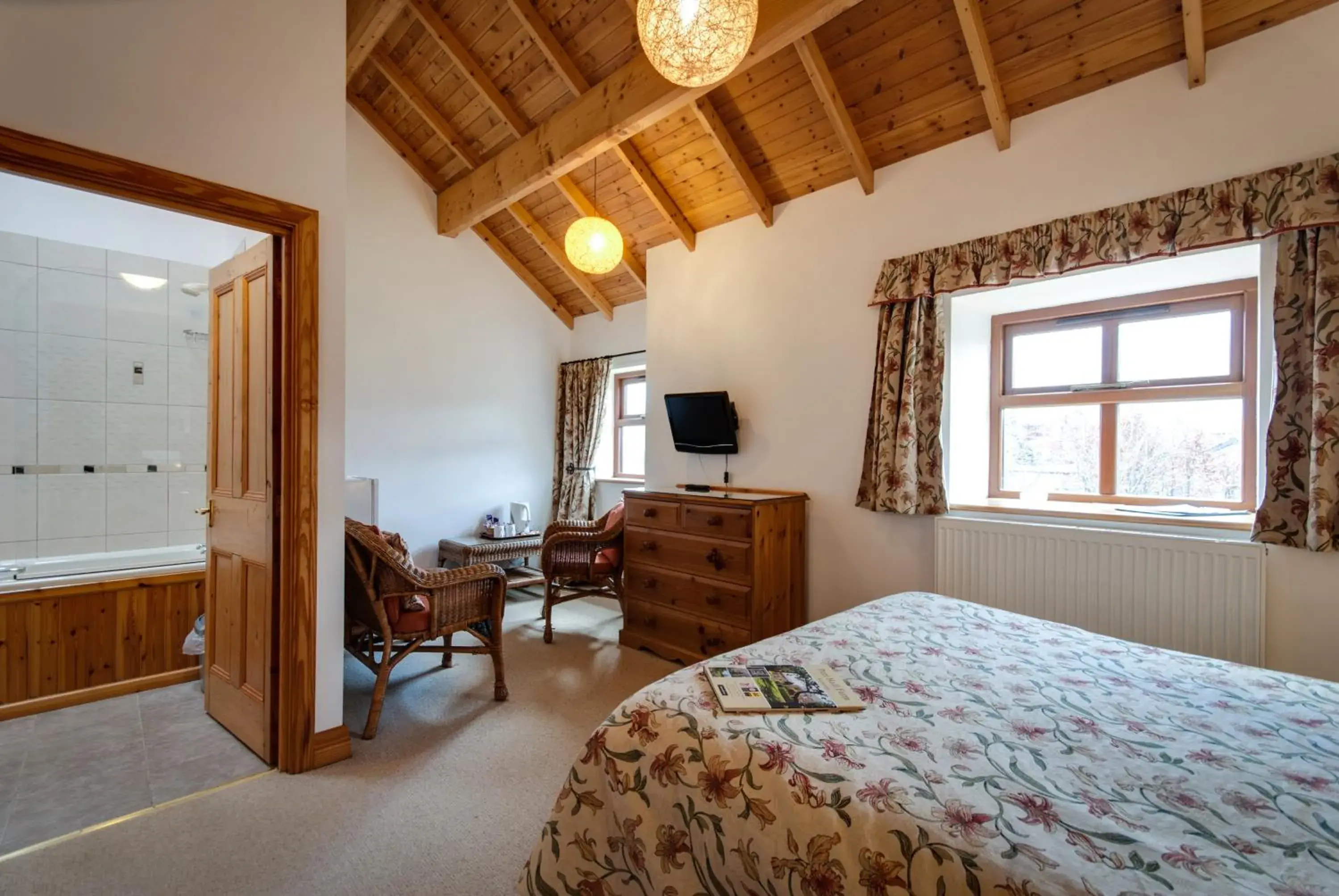Double Room with breakfast to go - single occupancy in Parr Hall Farm, Eccleston Double Room with breakfast to go - single occupancy in Parr Hall Farm, Eccleston