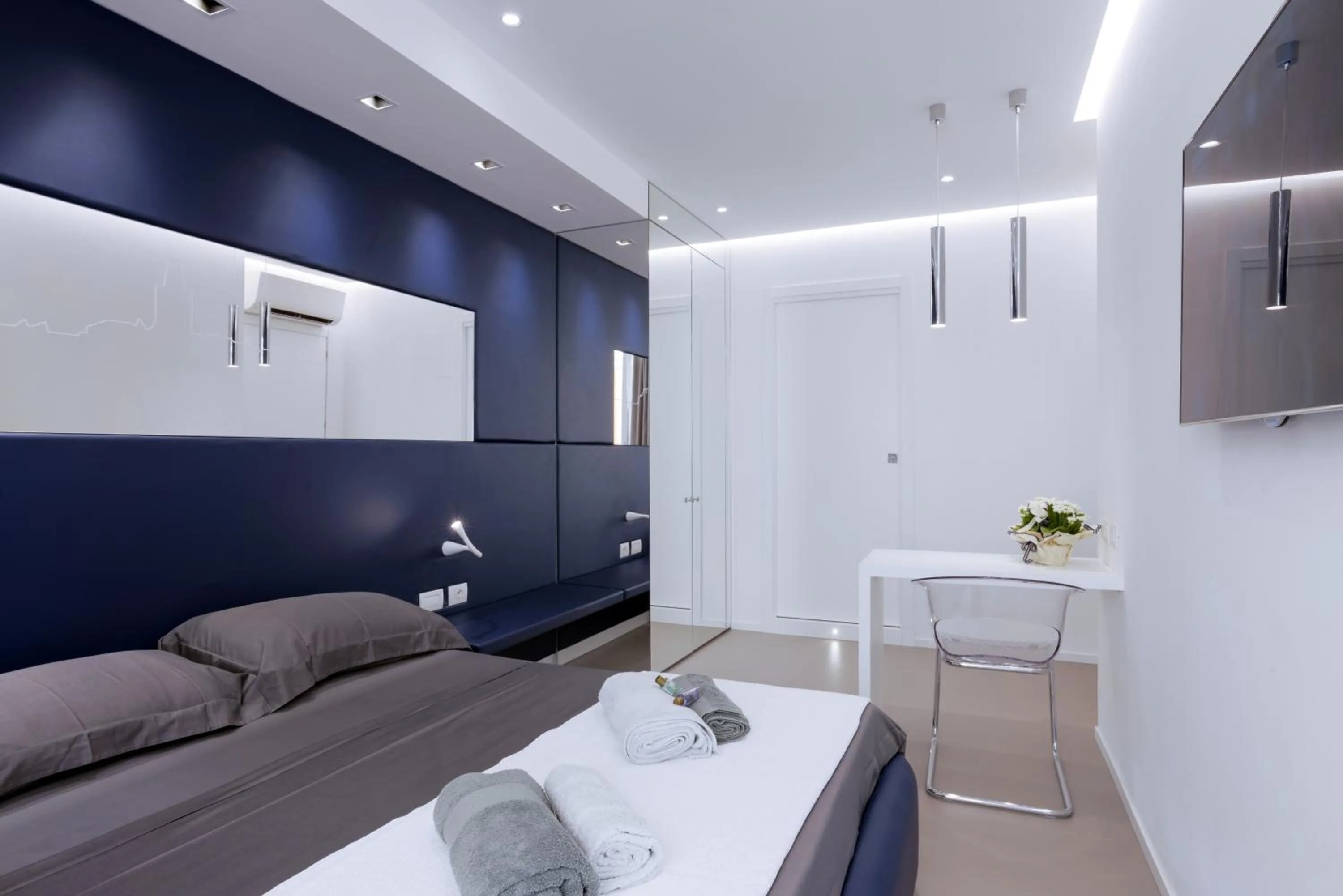 Superior Double Room in P2 Kevin's Charming Houses