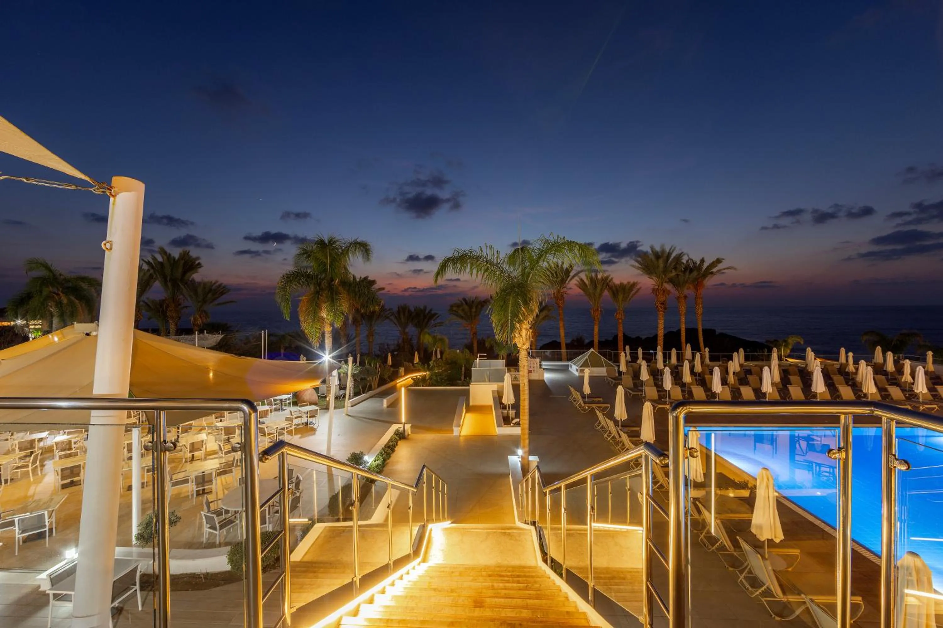 Night in Queens Bay Hotel