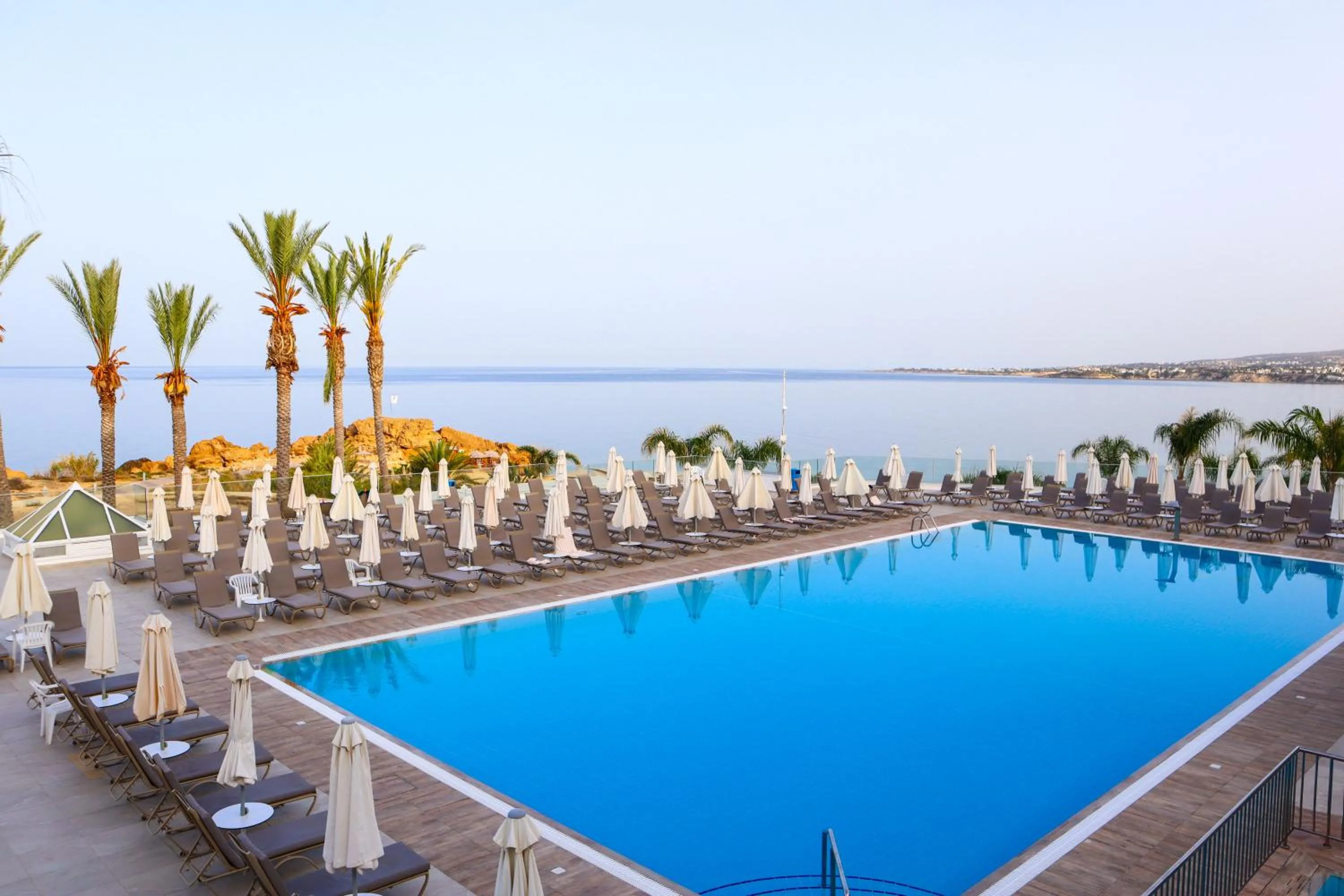 Swimming pool in Queens Bay Hotel