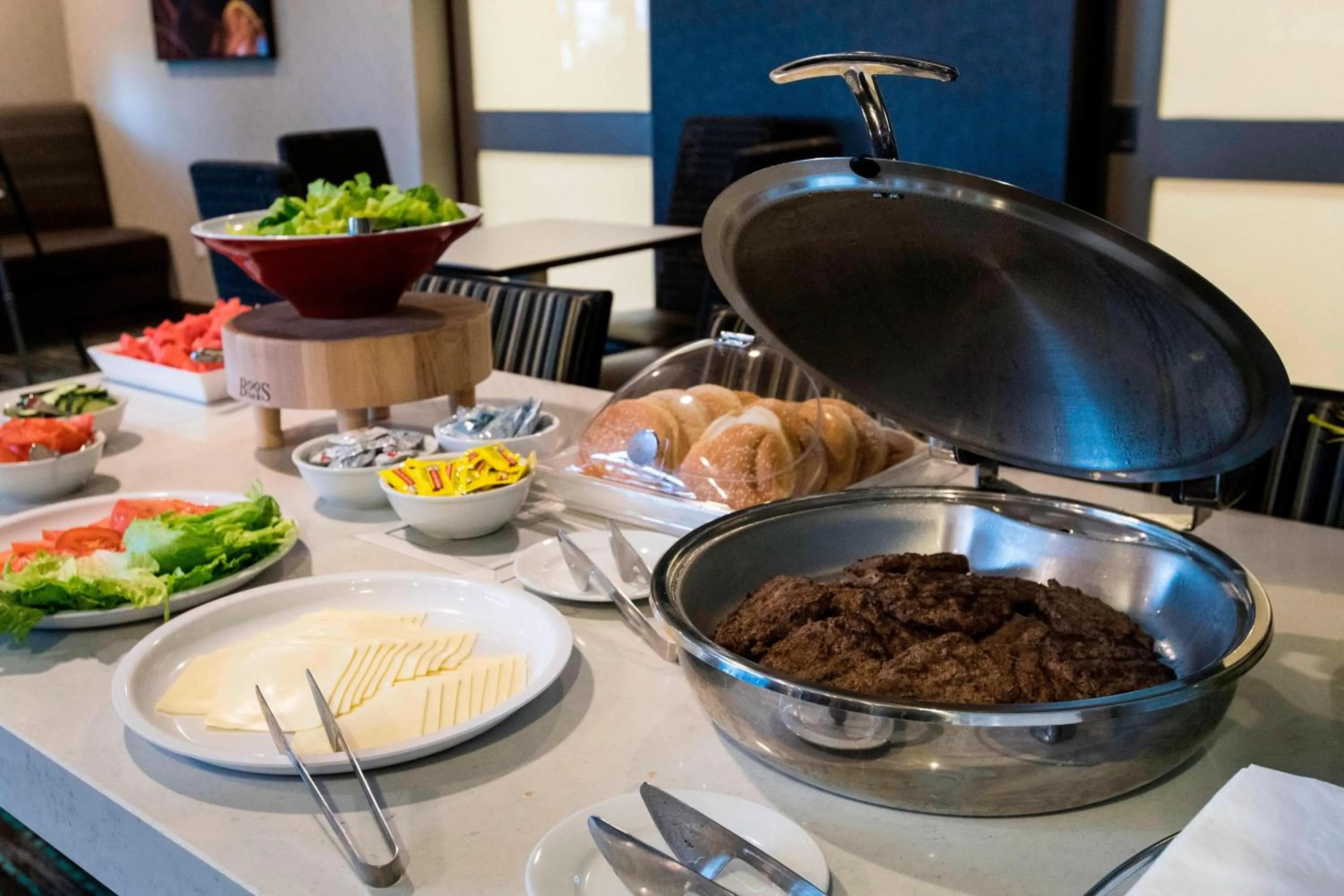 Restaurant/places to eat in Residence Inn by Marriott Philadelphia Great Valley/Malvern