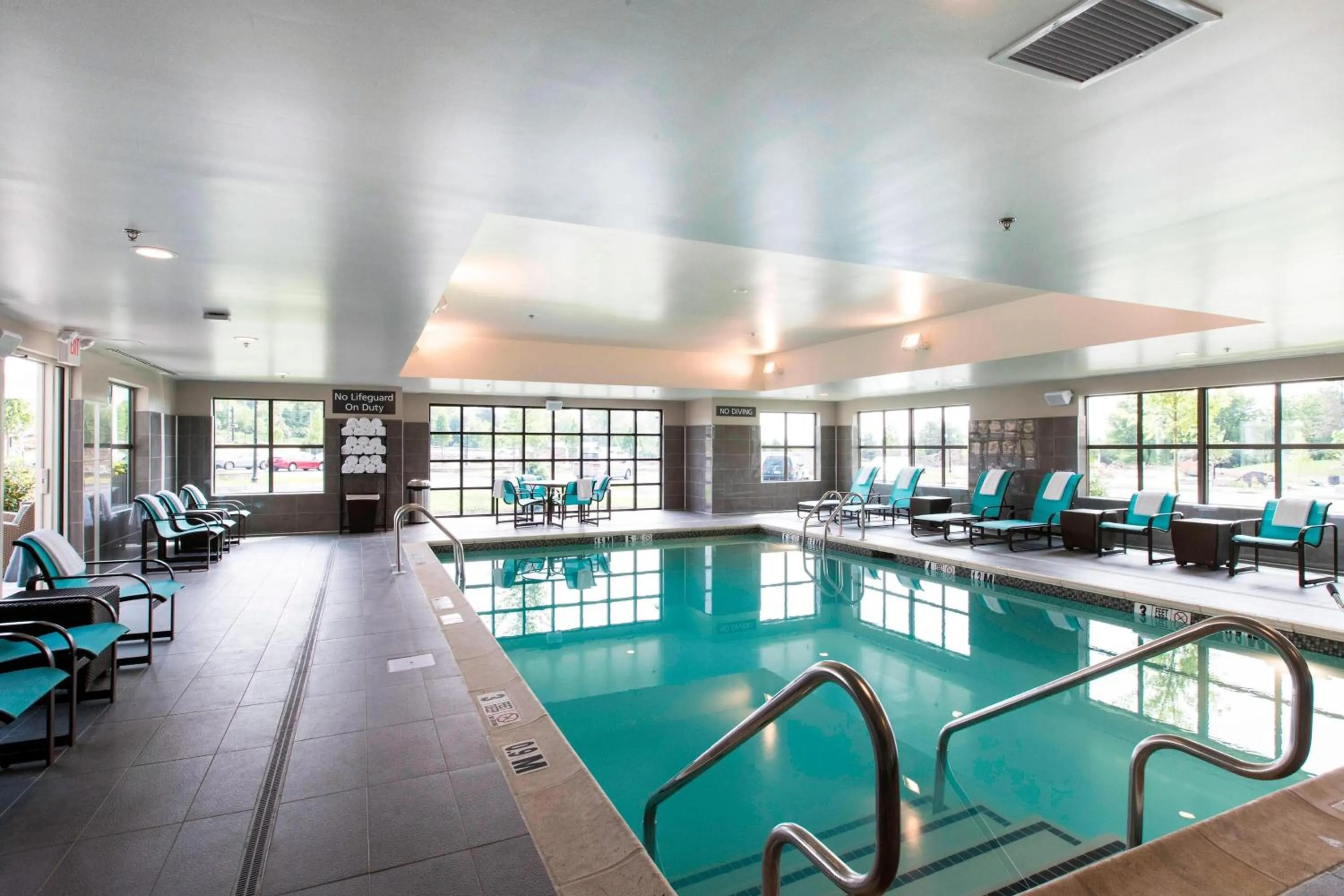 Swimming pool in Residence Inn by Marriott Philadelphia Great Valley/Malvern