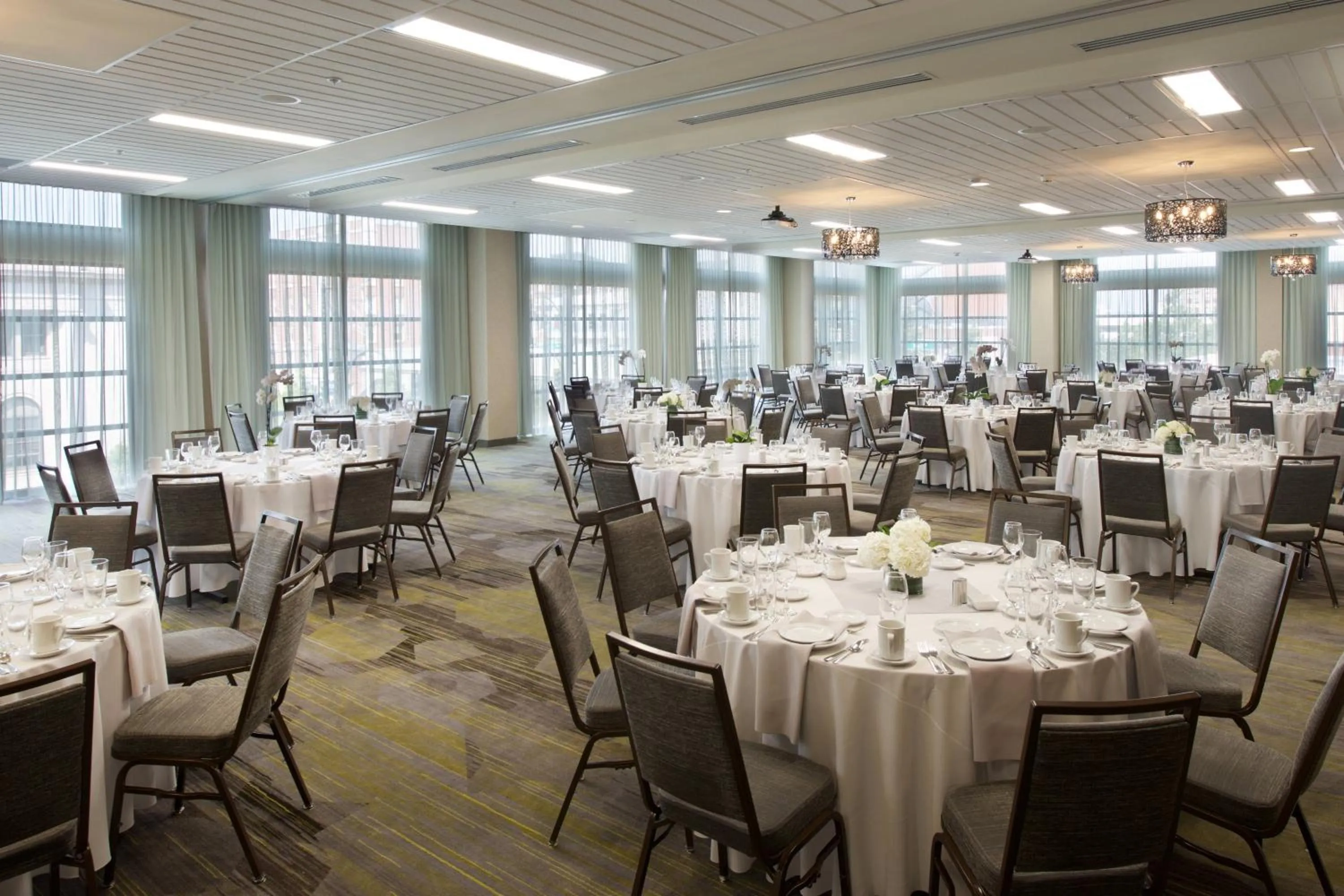 Meeting/conference room in Courtyard by Marriott Seattle Everett Downtown