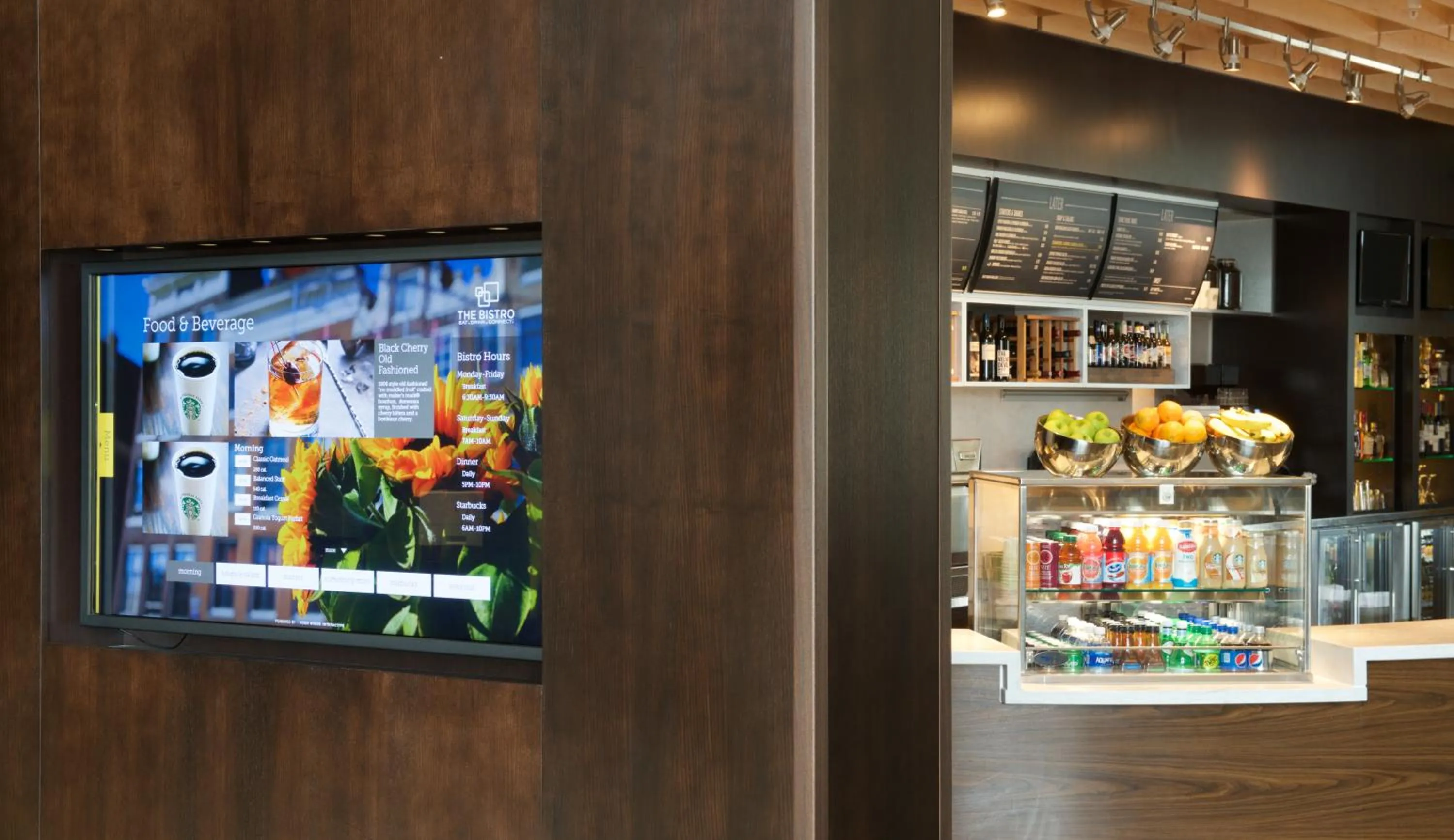 Breakfast in Courtyard by Marriott Seattle Everett Downtown