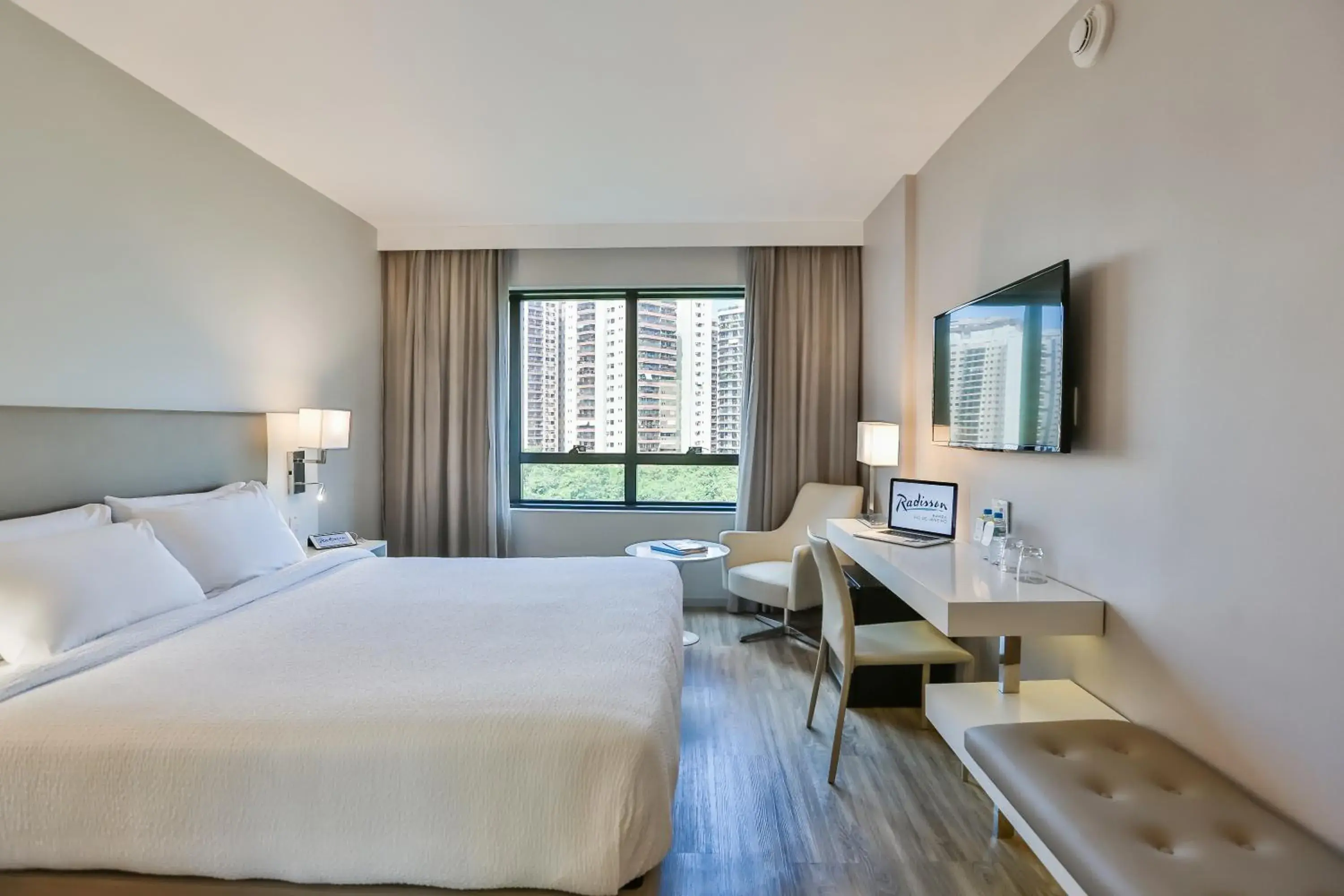 City view, Bed in Radisson Rio de Janeiro Barra City view, Bed in Radisson Rio de Janeiro Barra