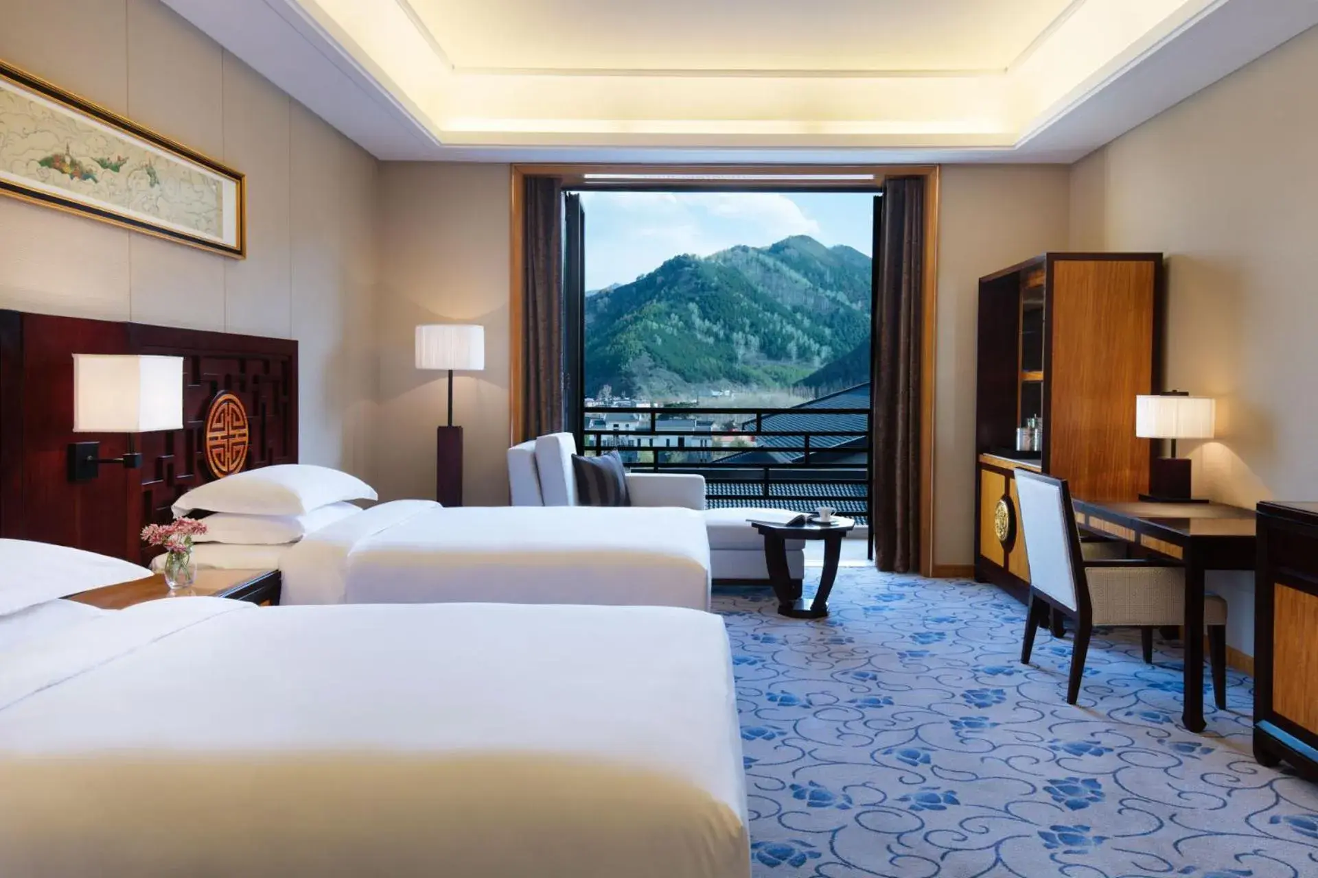 Landscape Double Room in Wutai Mountain Marriott Hotel Landscape Double Room in Wutai Mountain Marriott Hotel