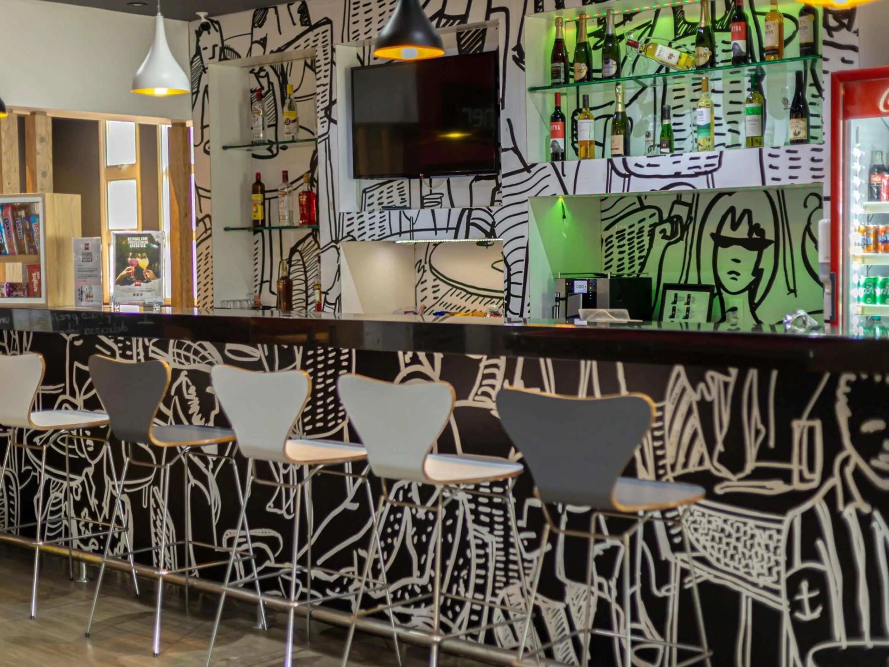 Lounge or bar in ibis Macae